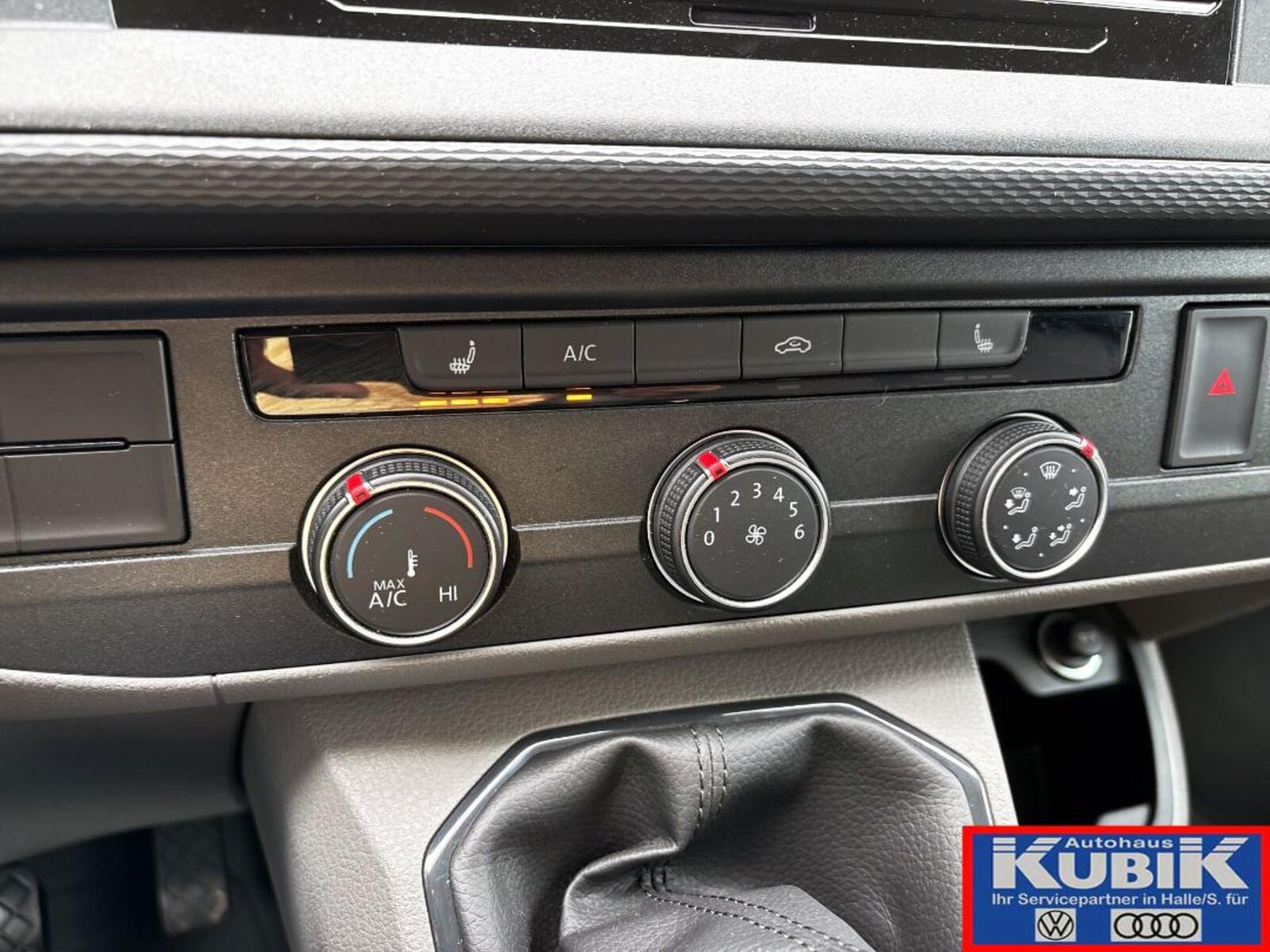 Volkswagen T6.1 Transporter Kasten kurzer Radstand – Bild 12