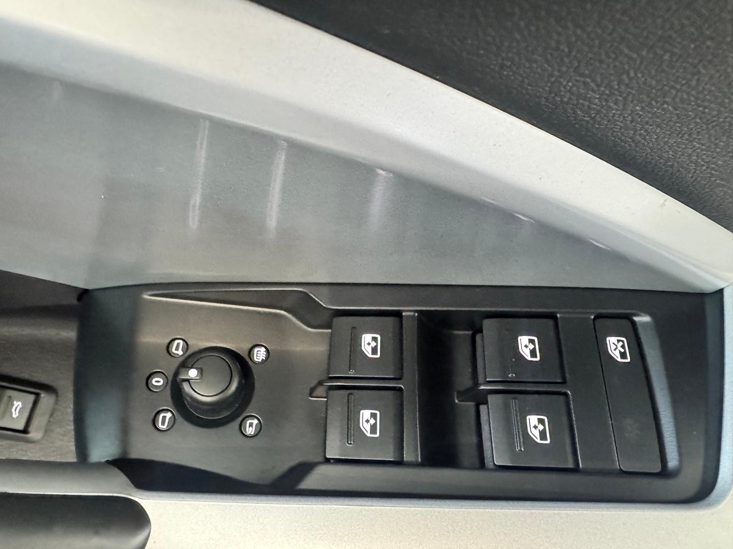Image about Audi Q3 35 TFSI S tronic