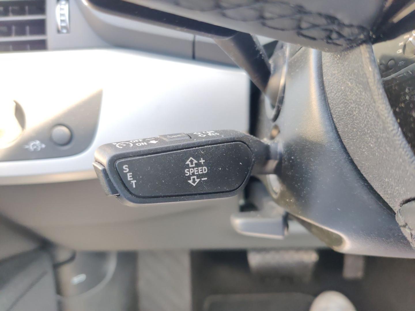 Image about Audi A4 Avant S line 35 TFSI S tronic