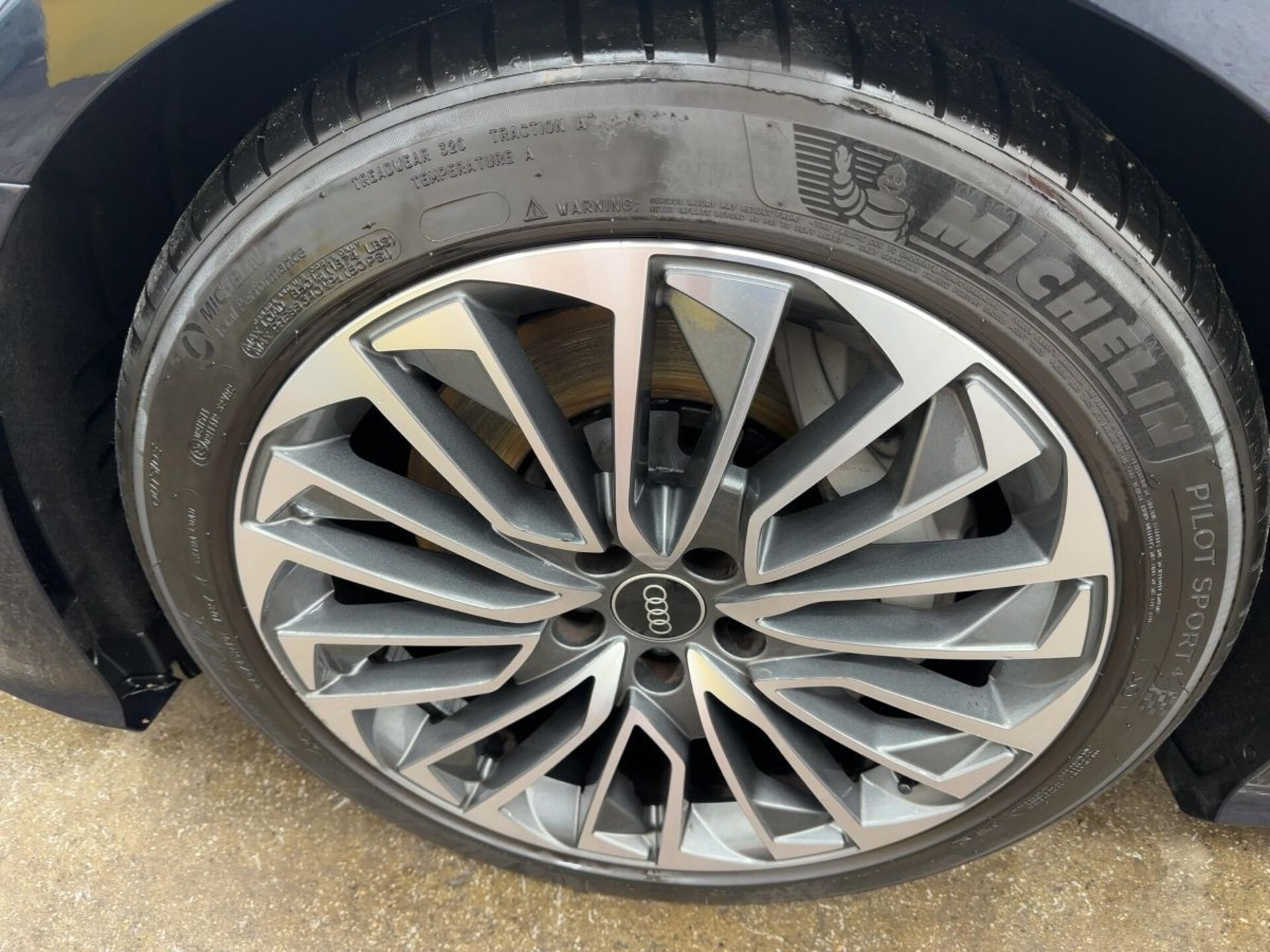 Audi A6 Avant TFSI e Design