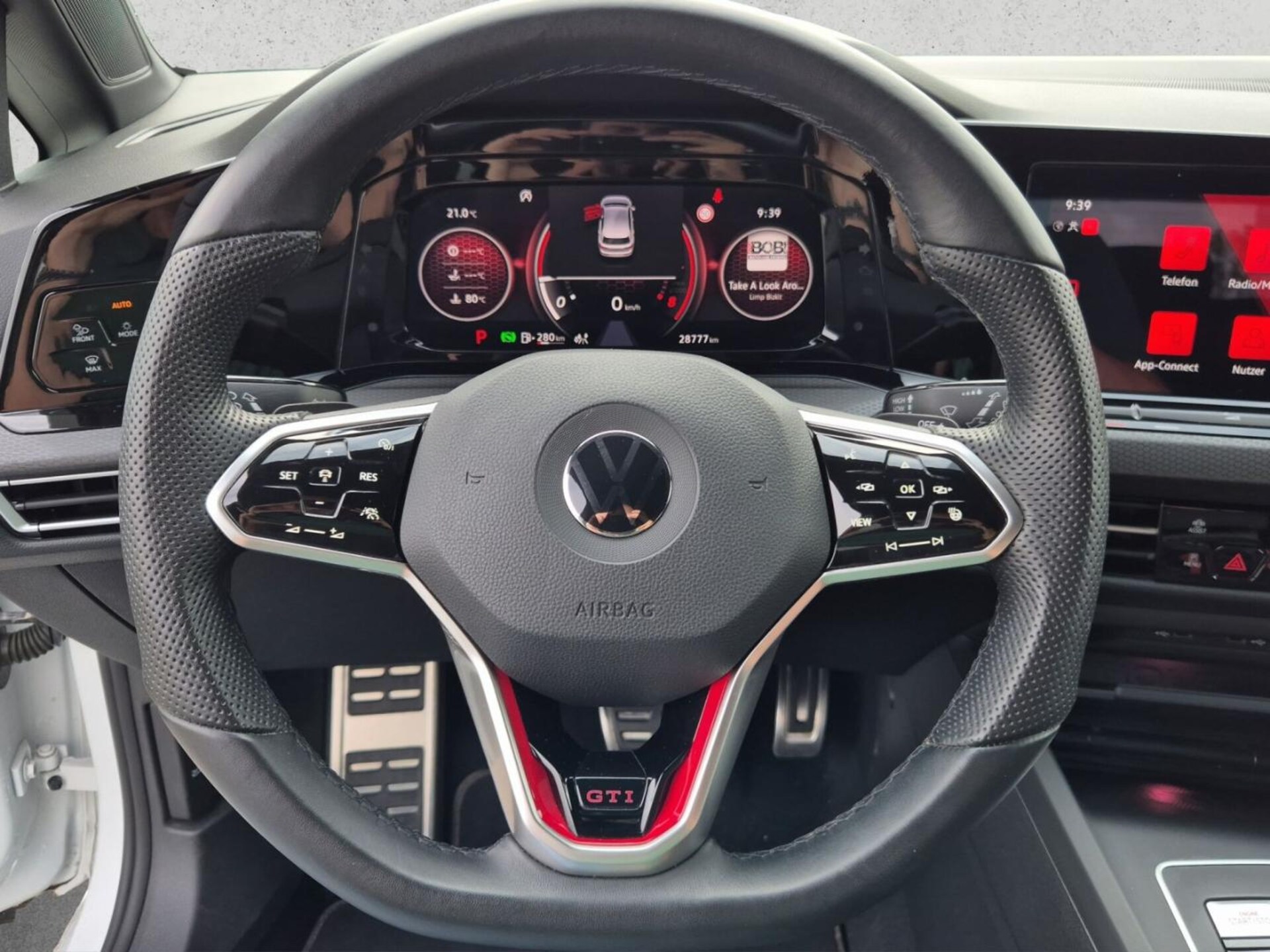Volkswagen Golf GTI