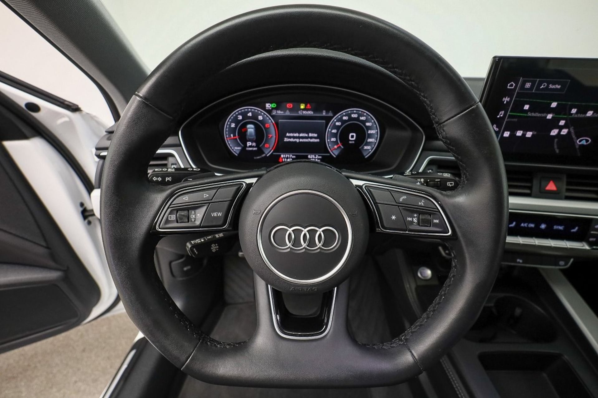 Audi A4 Avant S line