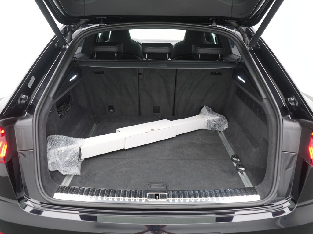 Image about Audi SQ8 TDI quattro tiptronic