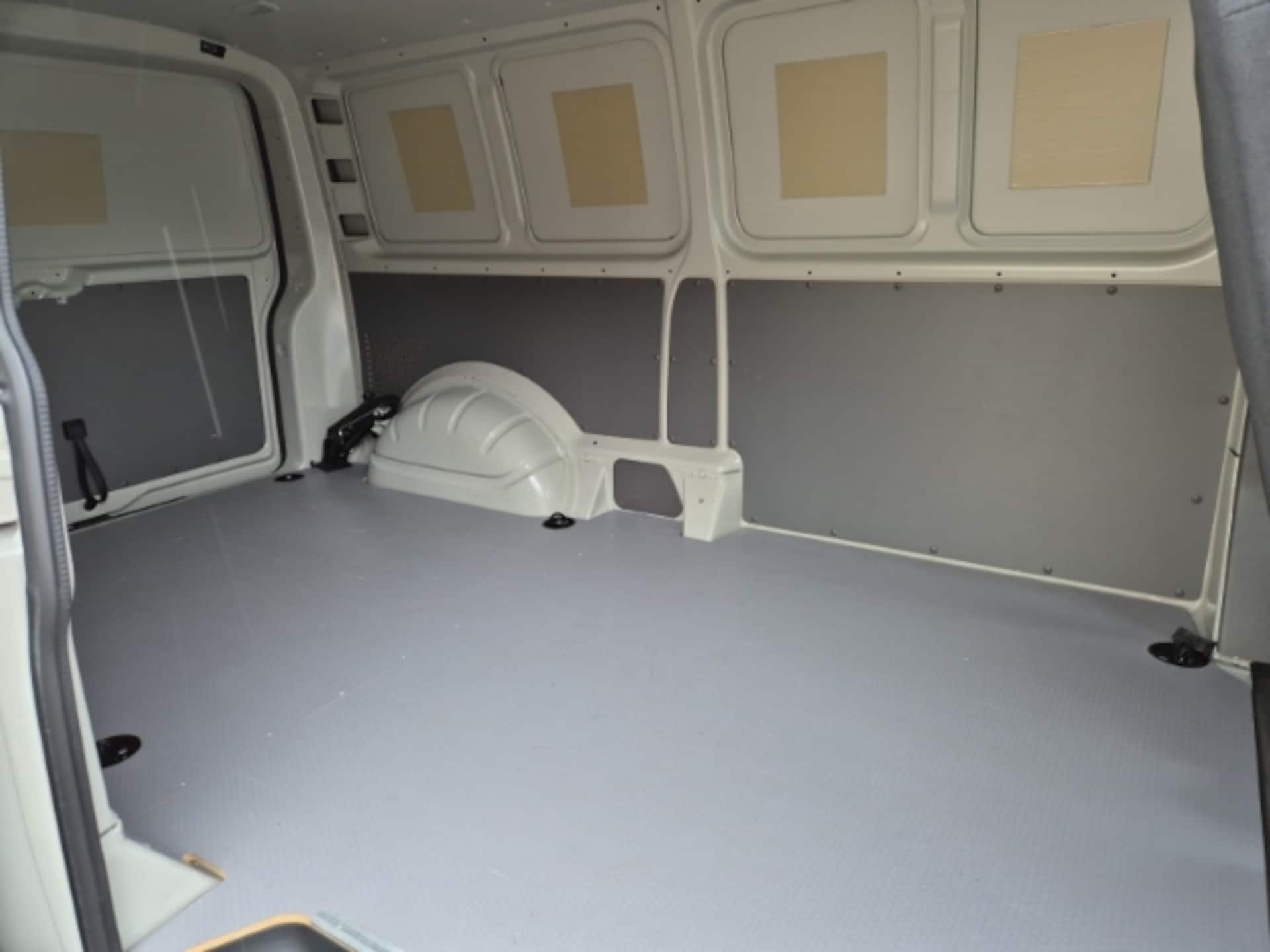 Volkswagen T6.1 Transporter Kasten langer Radstand