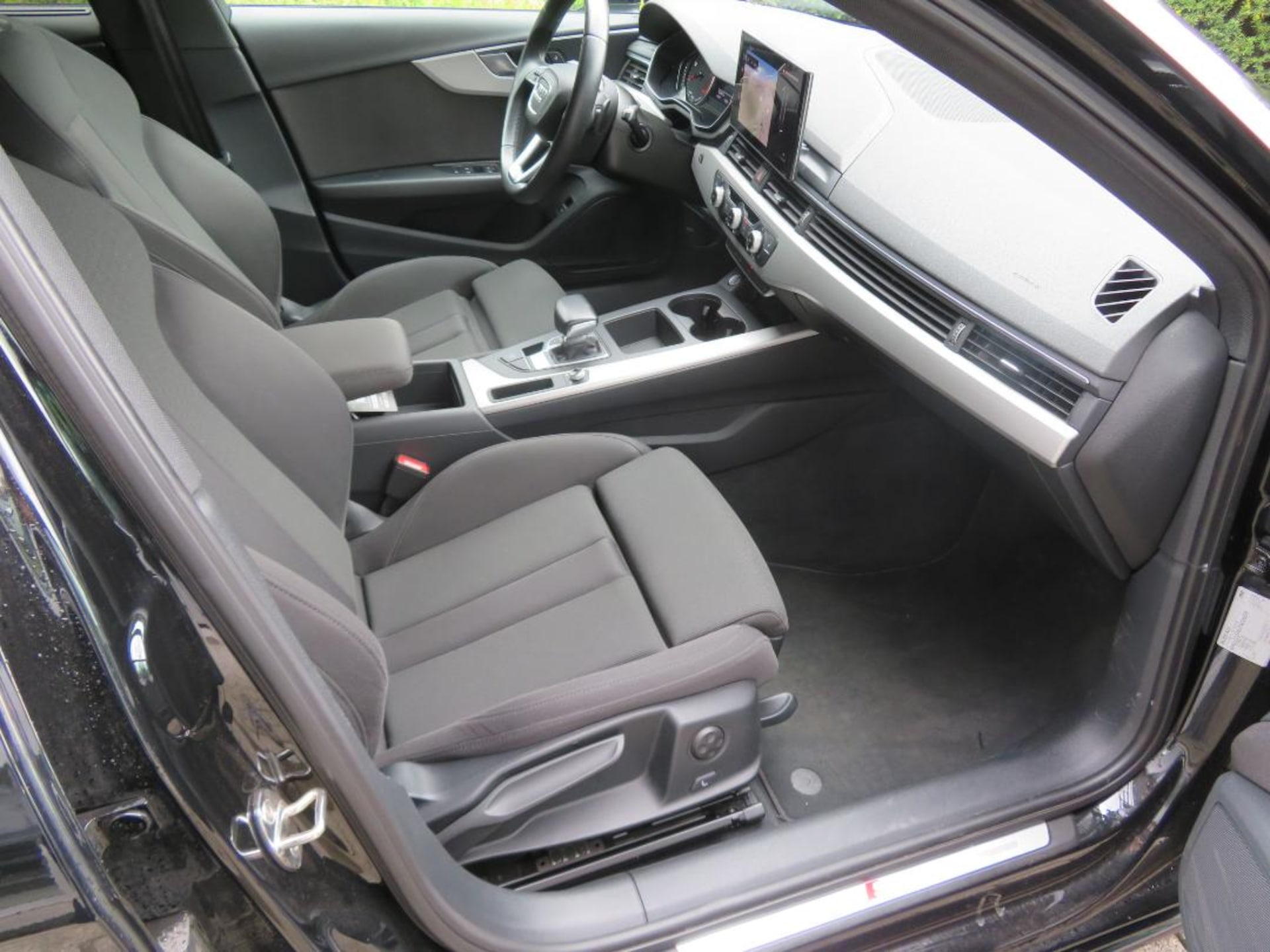Audi A4 Avant S line