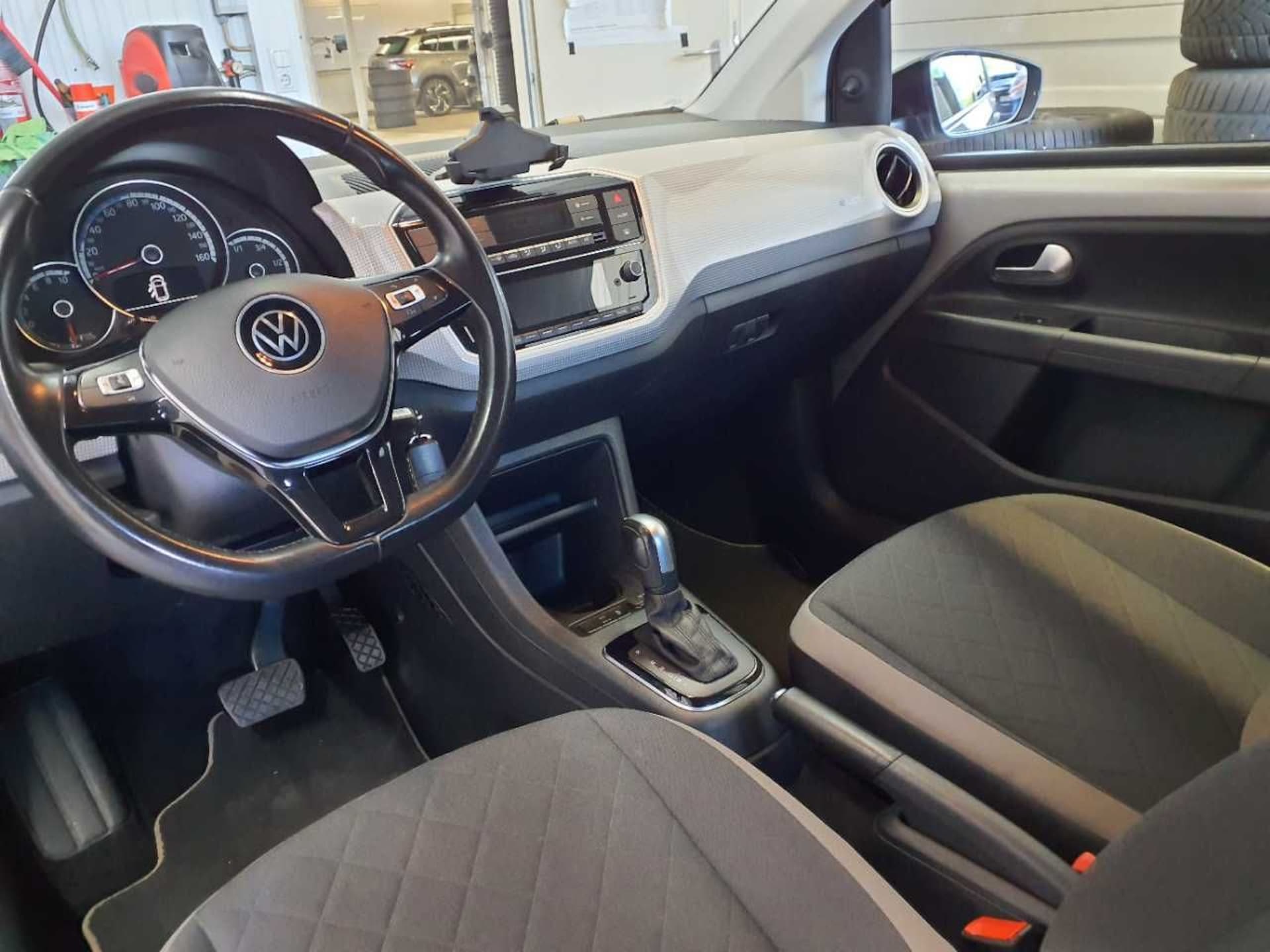 Volkswagen e-up! Style "Plus"