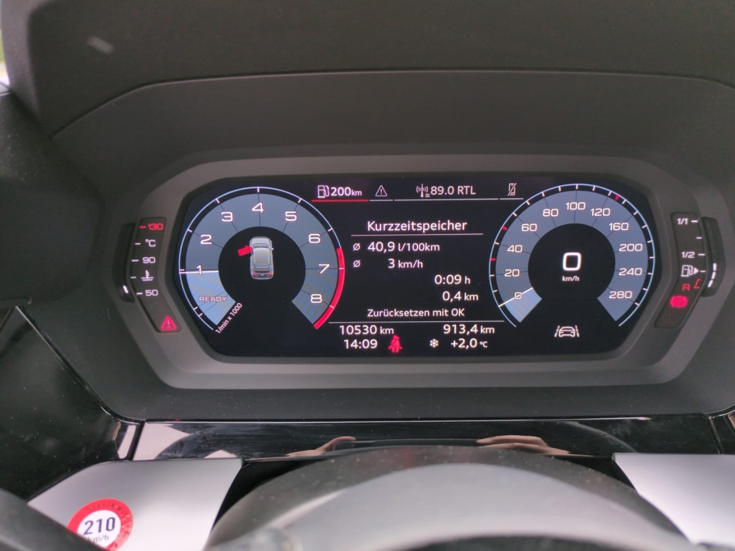 Bild über Audi A3 Sportback advanced 35 TFSI Schaltgetriebe - für weitere Informationen kontaktieren Sie den Audi Partner
