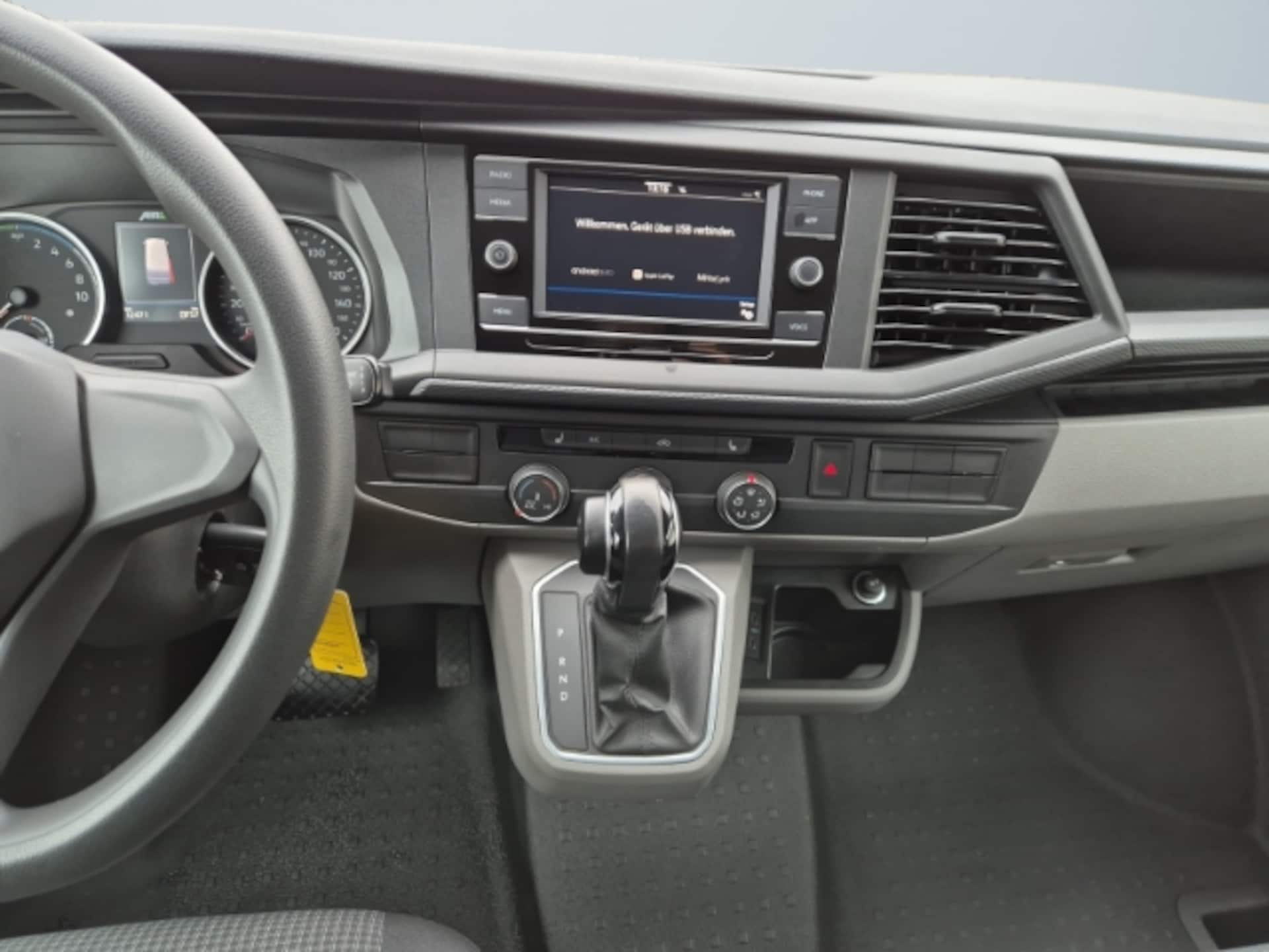 Volkswagen T6.1 Transporter Kasten langer Radstand