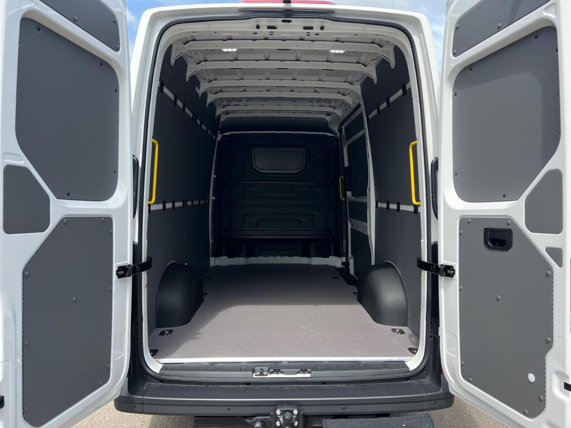 Volkswagen Crafter Kasten mittlerer Radstand