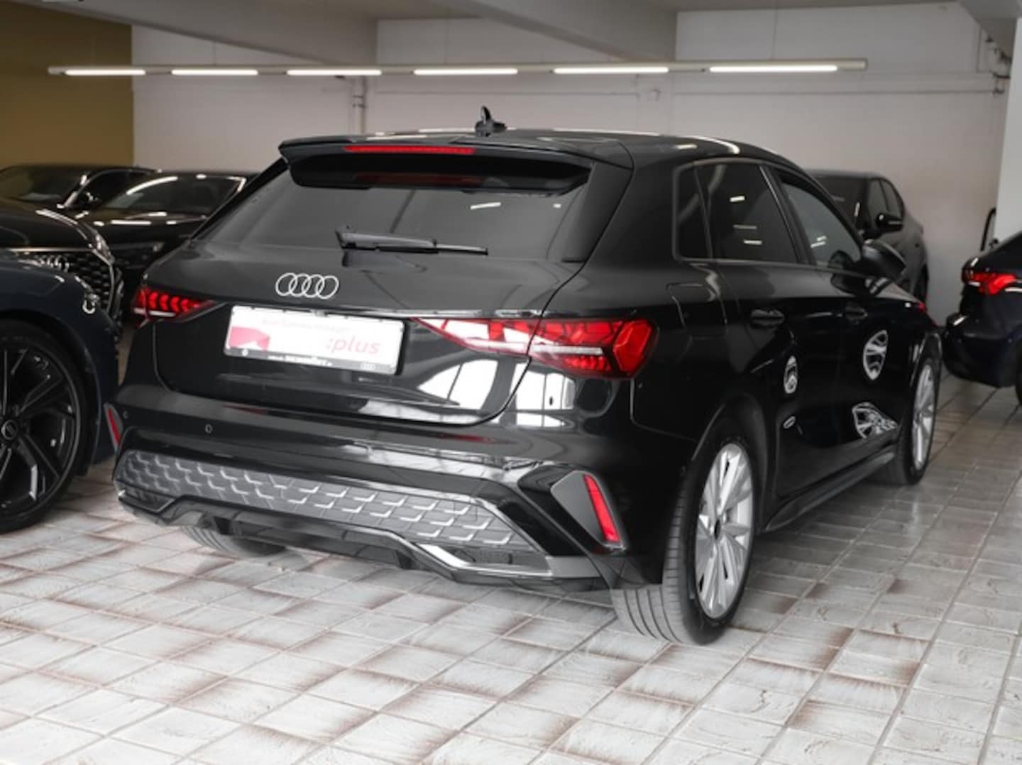 Bild über Audi A3 Sportback S line 35 TFSI S tronic - für weitere Informationen kontaktieren Sie den Audi Partner