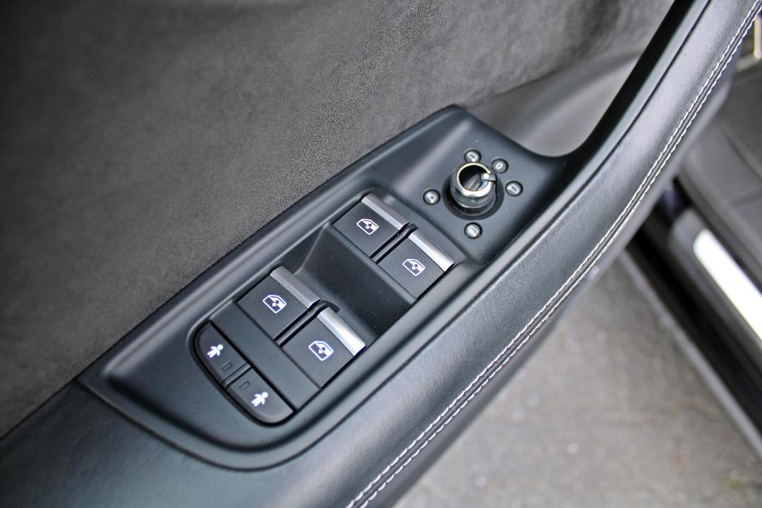 Image about Audi SQ7 TDI quattro tiptronic