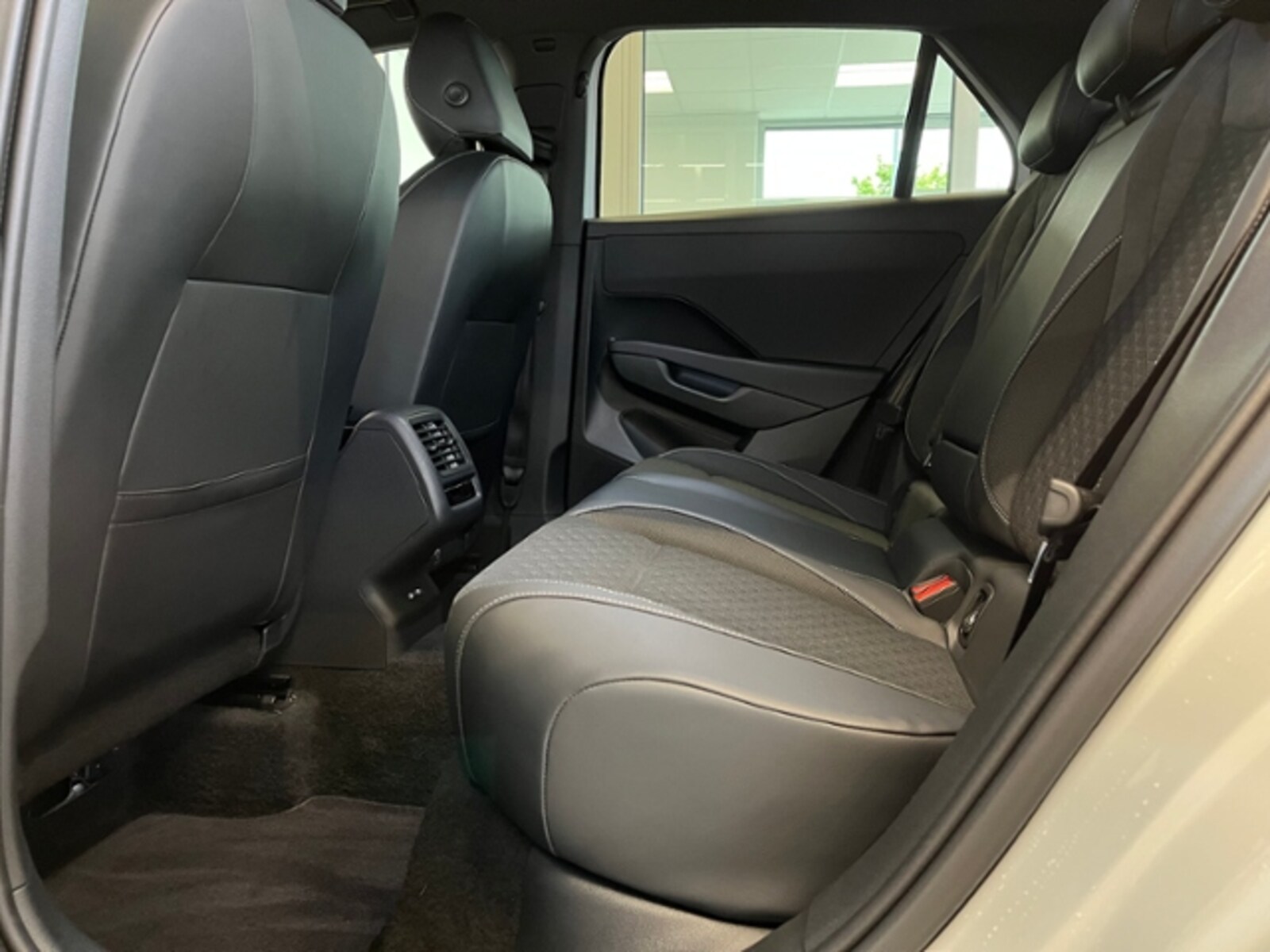 Volkswagen T-Roc – Bild 9