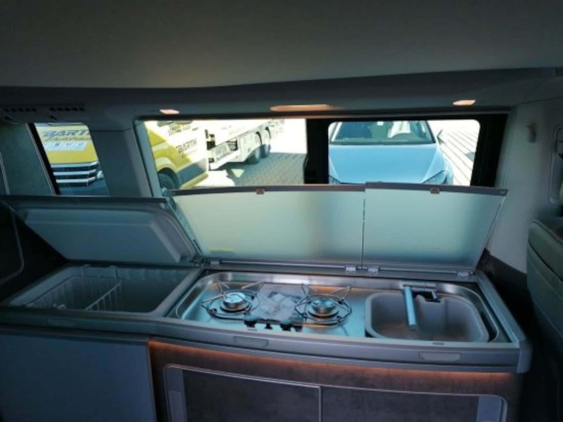 Volkswagen T6.1 California Ocean