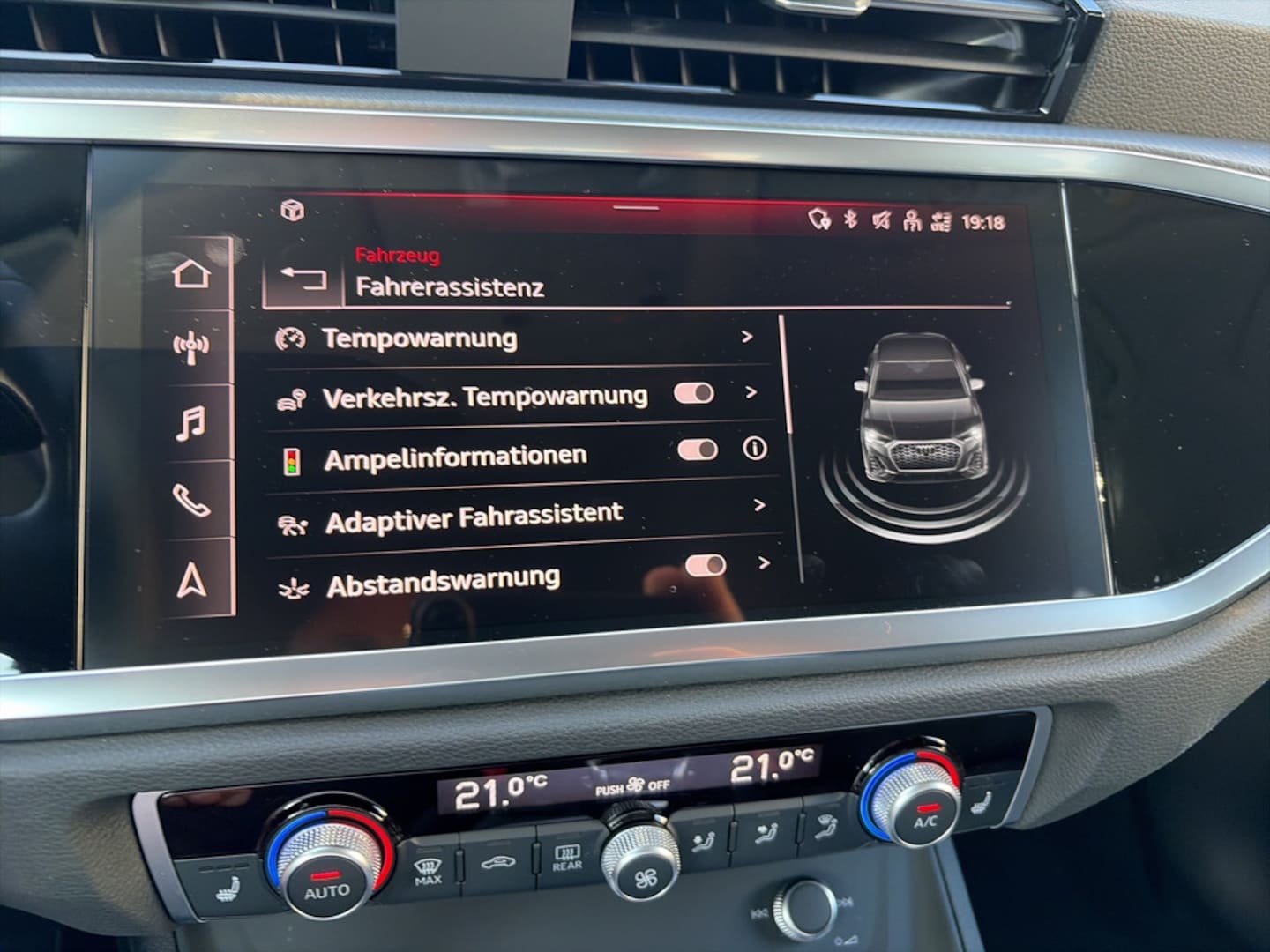 Bild über Audi Q3 Sportback TFSI 110 kW S tronic - für weitere Informationen kontaktieren Sie den Audi Partner