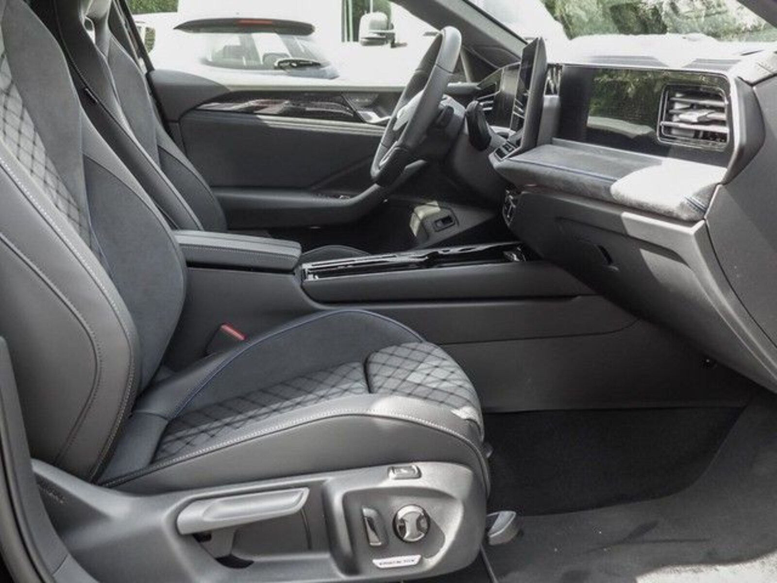 Volkswagen Passat – Bild 13