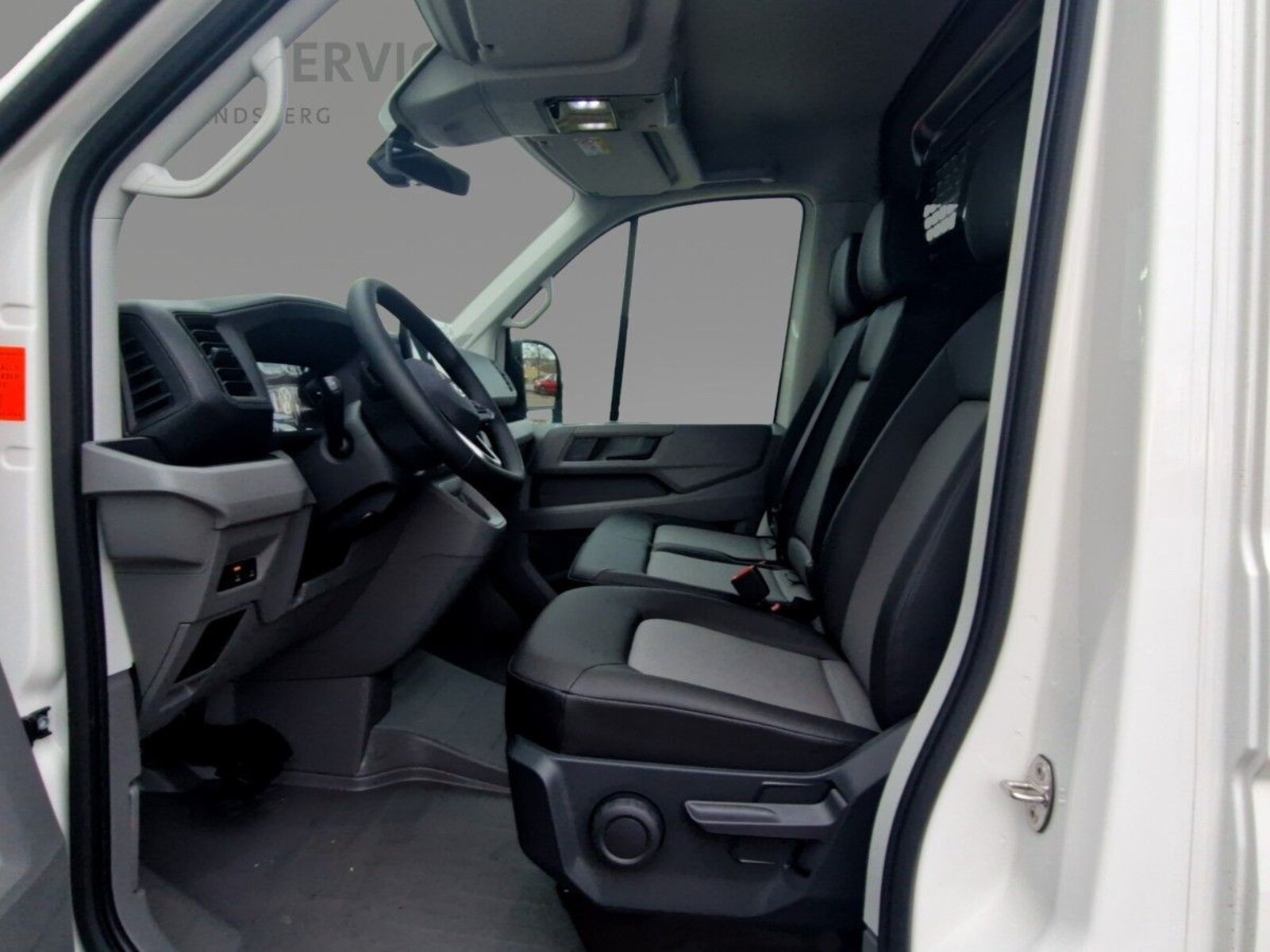 Volkswagen Crafter Kasten mittlerer Radstand – Bild 7