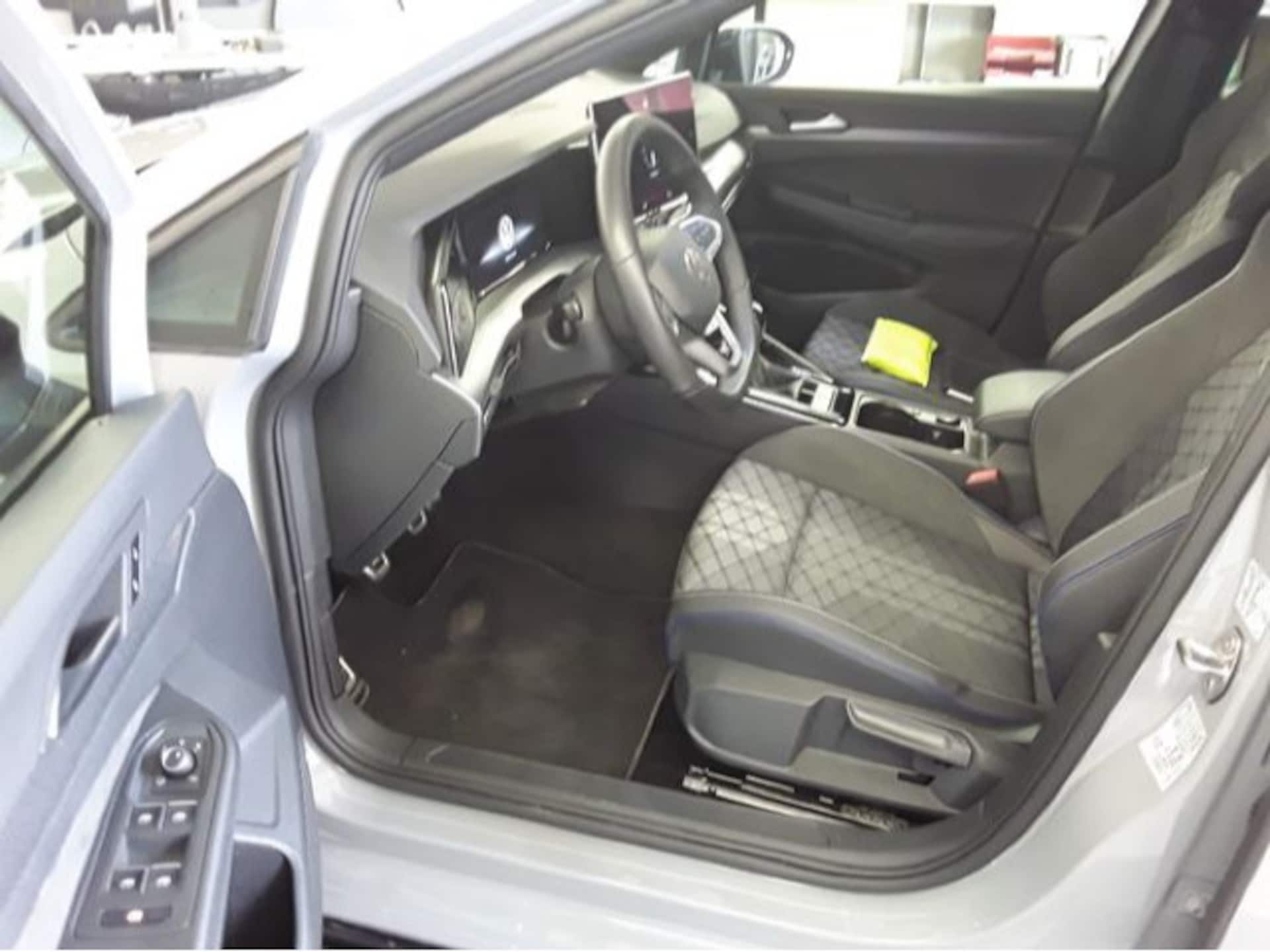 Volkswagen Golf Variant R-Line