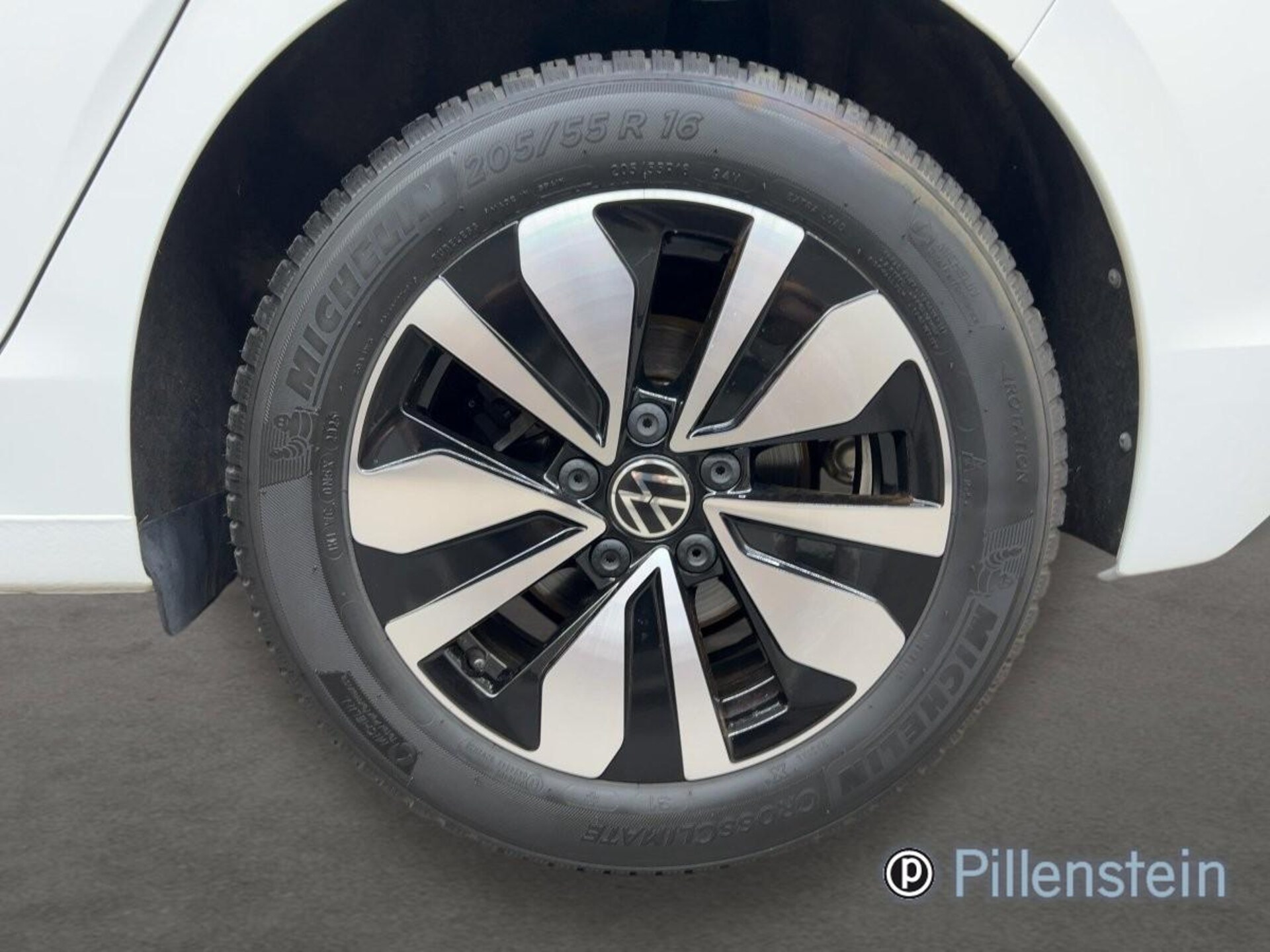 Volkswagen Golf Life