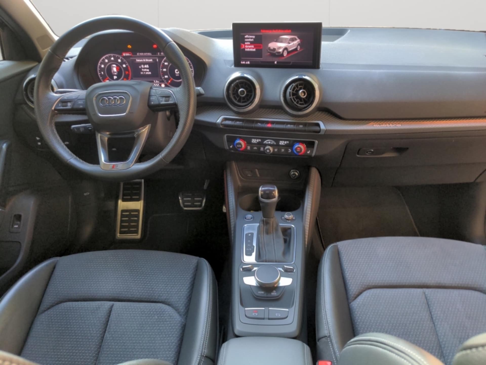 Audi Q2 S line