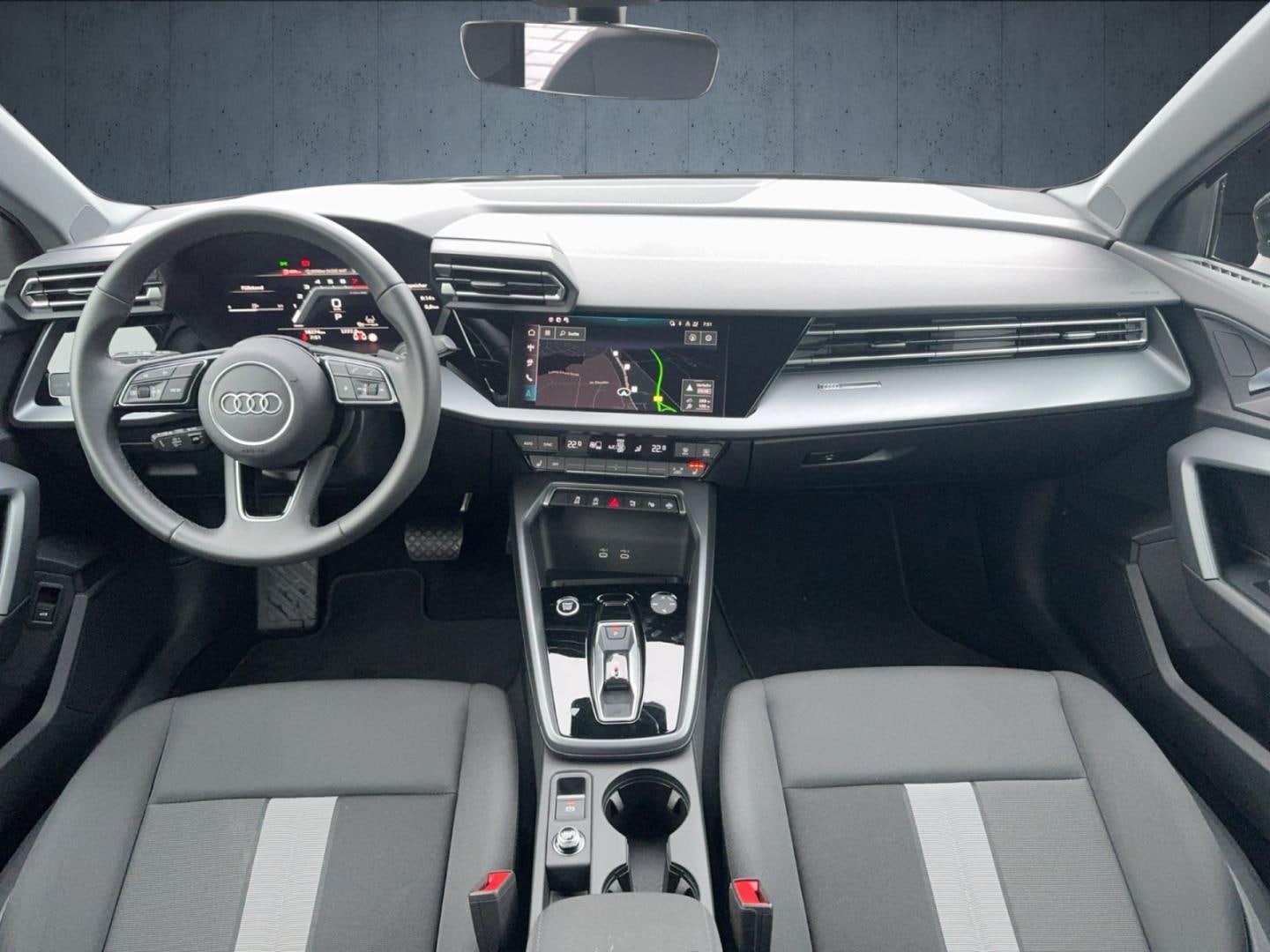 Bild über Audi A3 Limousine TFSI 110 kW S tronic - für weitere Informationen kontaktieren Sie den Audi Partner