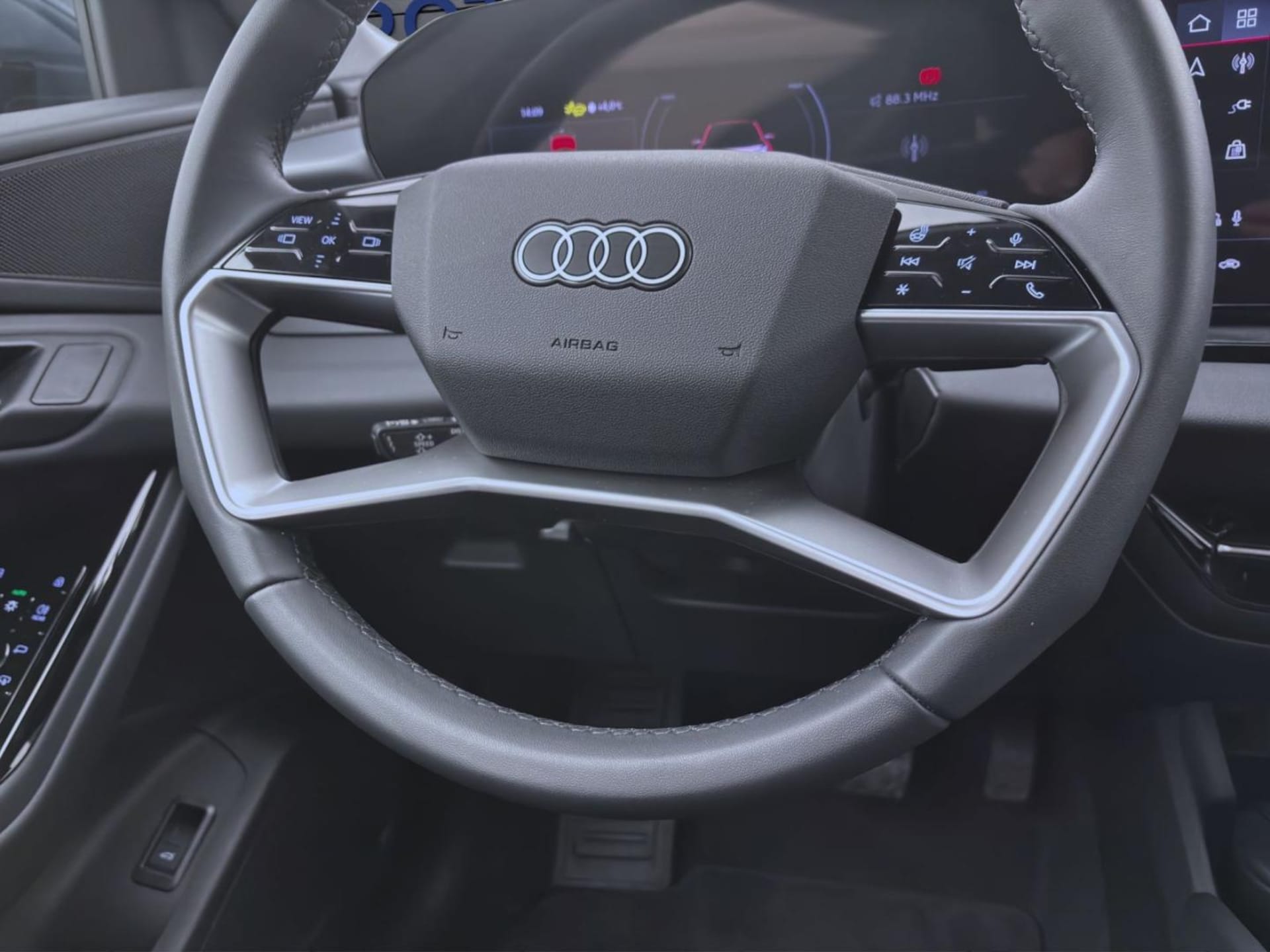 Audi Q6 SUV e-tron