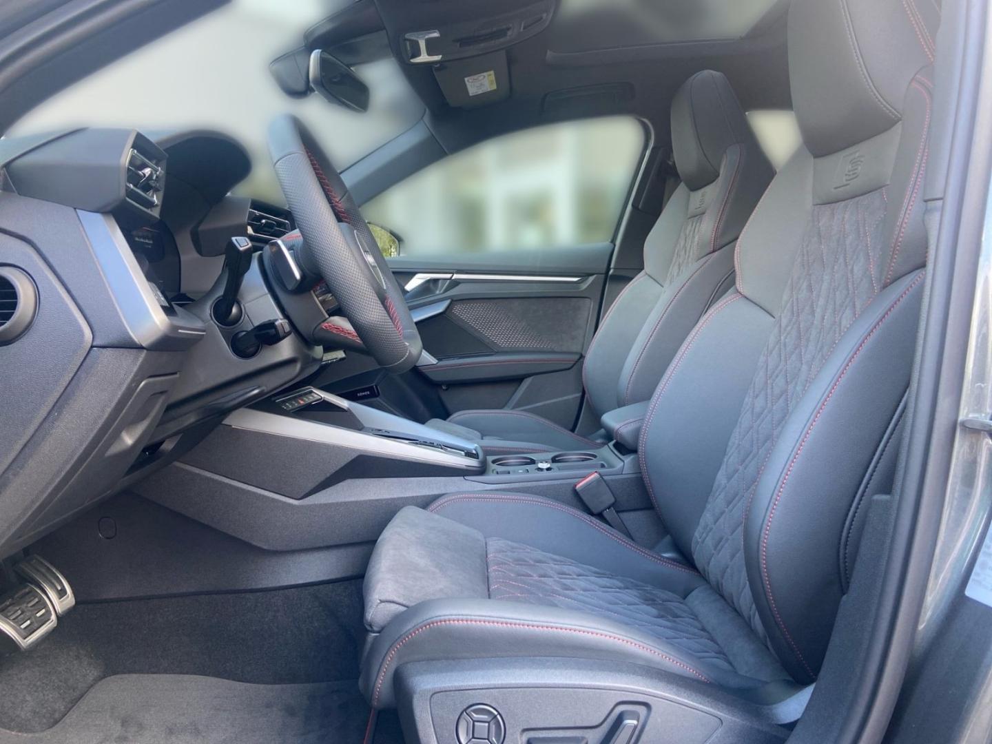 Image about Audi S3 Sportback TFSI quattro S tronic