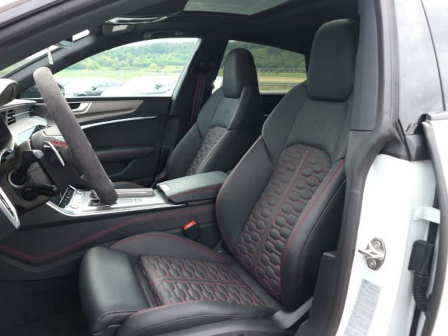 Bild über Audi RS 7 Sportback TFSI quattro tiptronic - für weitere Informationen kontaktieren Sie den Audi Partner