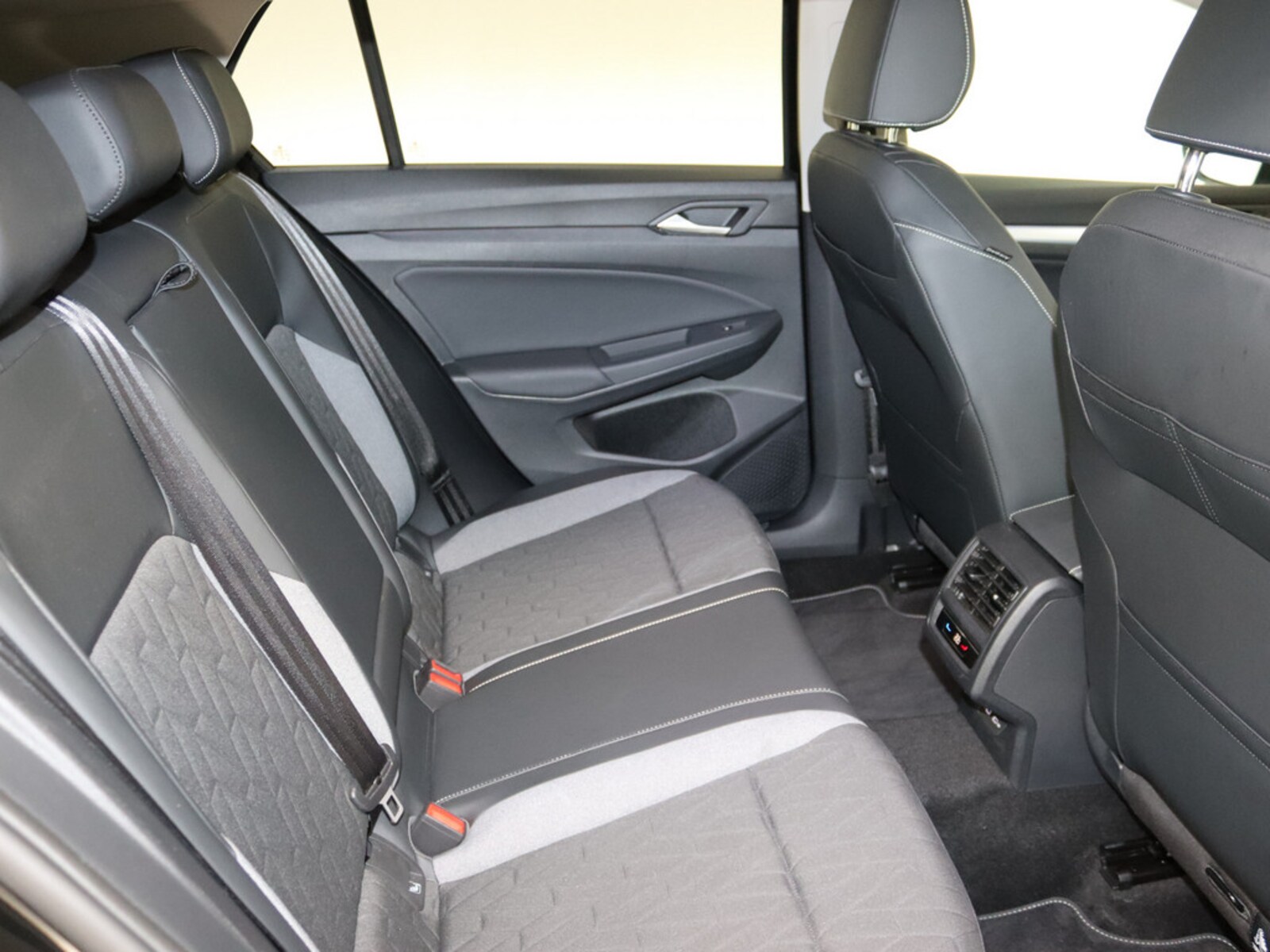 Volkswagen Golf – Bild 9