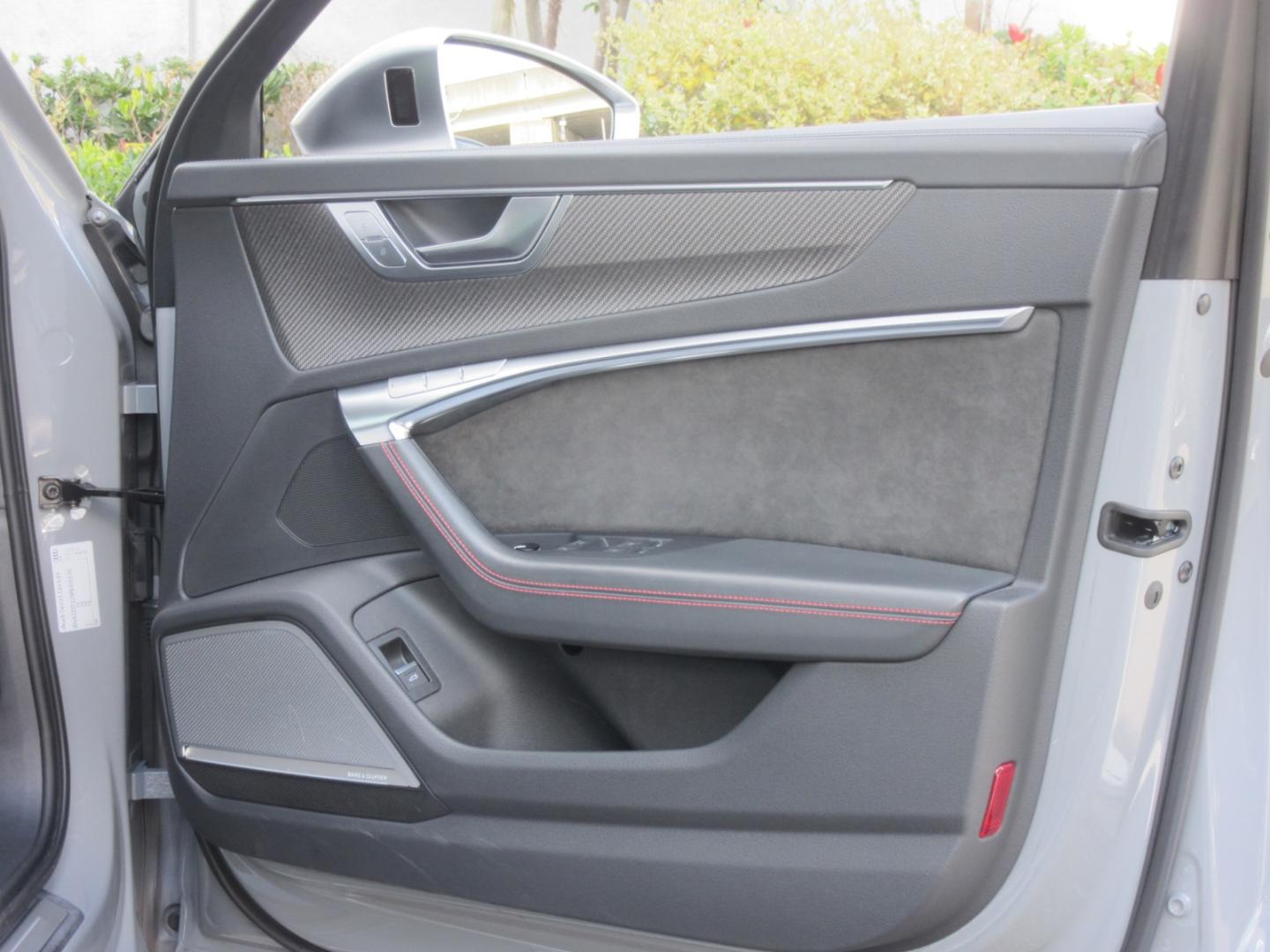Image about Audi RS 6 Avant RS 6 Avant 441(600) kW(PS) tiptronic