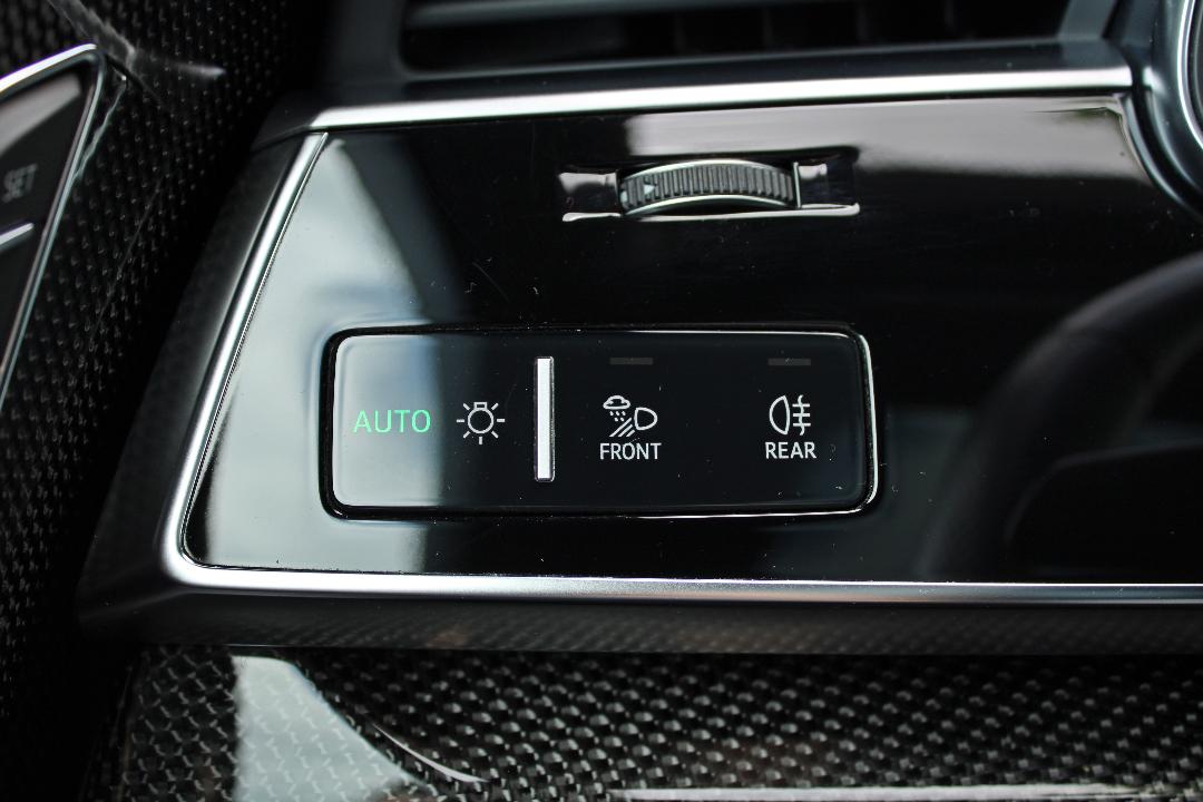 Image about Audi SQ7 TDI quattro tiptronic
