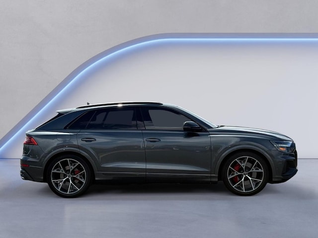 2022 Audi SQ8