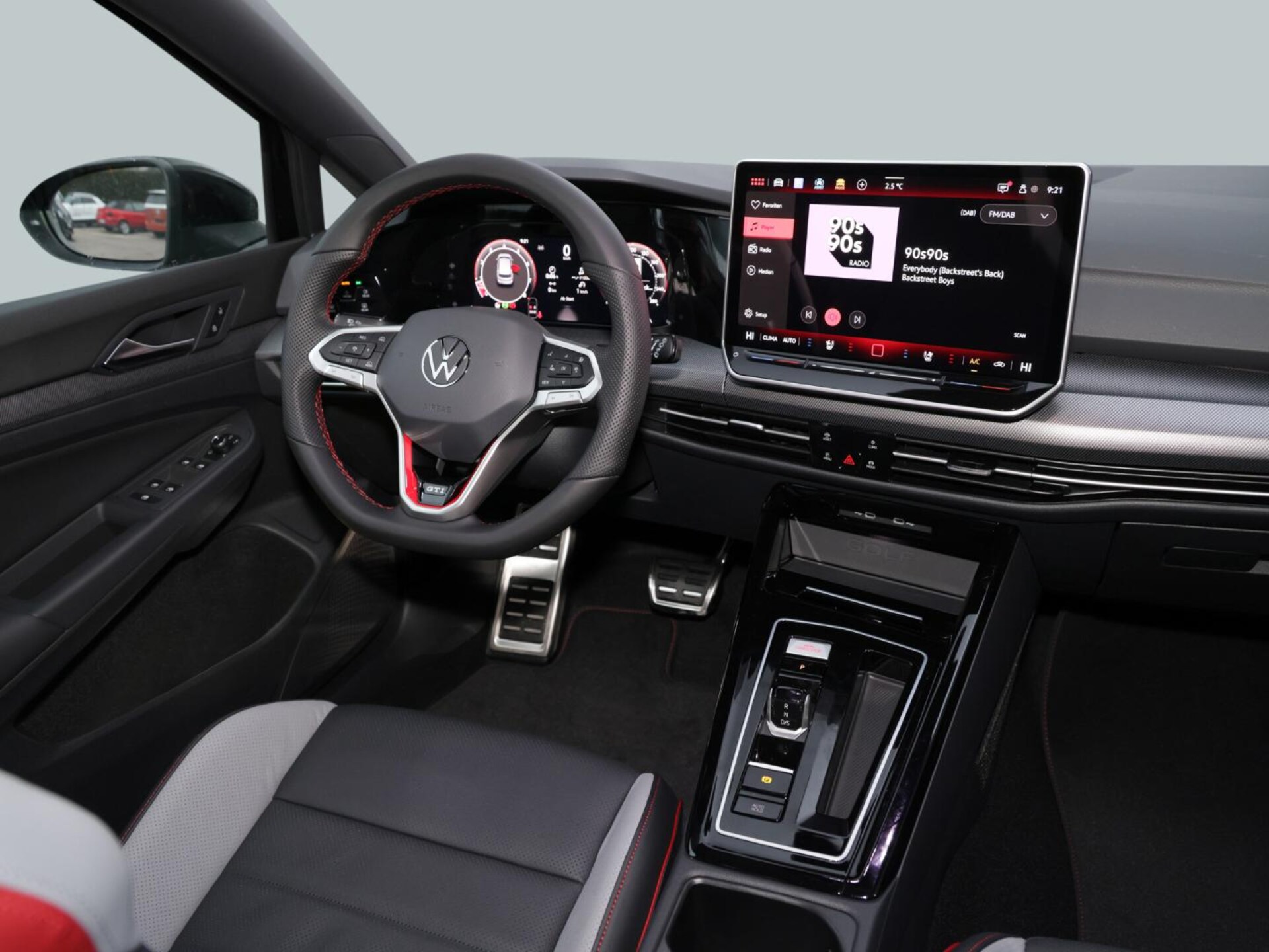 Volkswagen Golf GTI