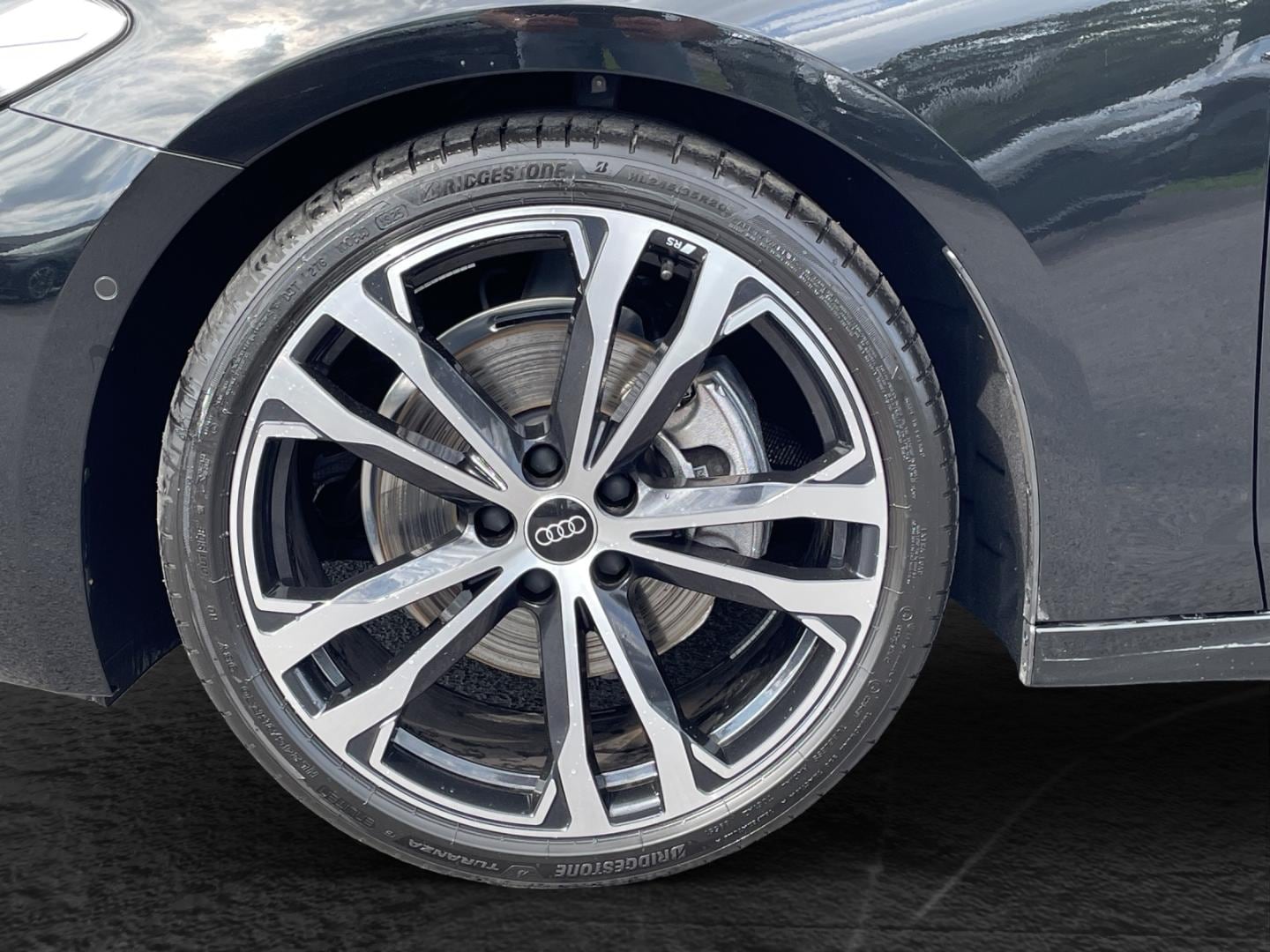 Bild über Audi A5 Avant TFSI S tronic - für weitere Informationen kontaktieren Sie den Audi Partner
