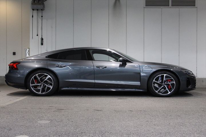 Image about Audi e-tron GT e-tron GT quattro 350,00 kW