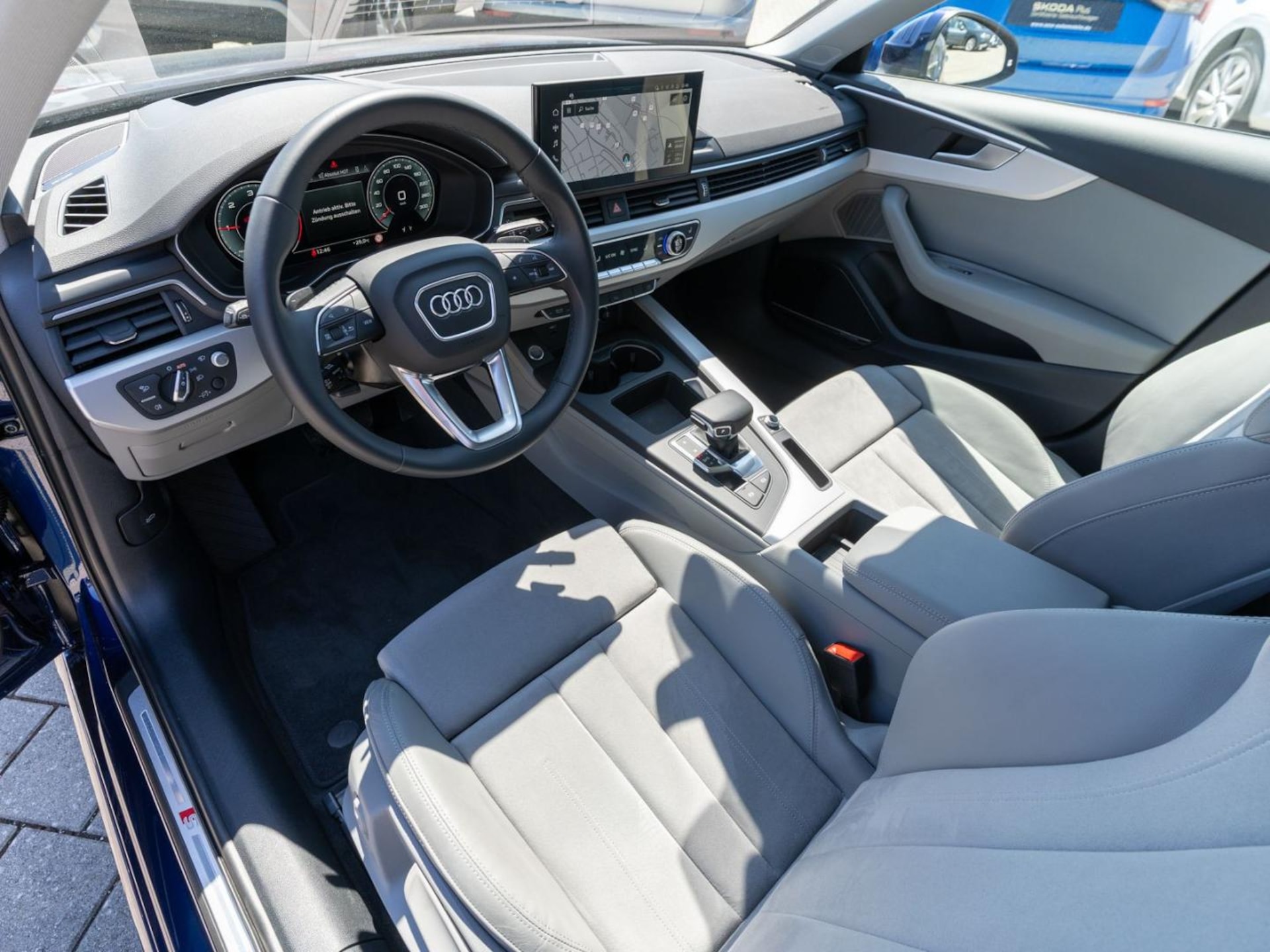 Audi A4 Avant S line