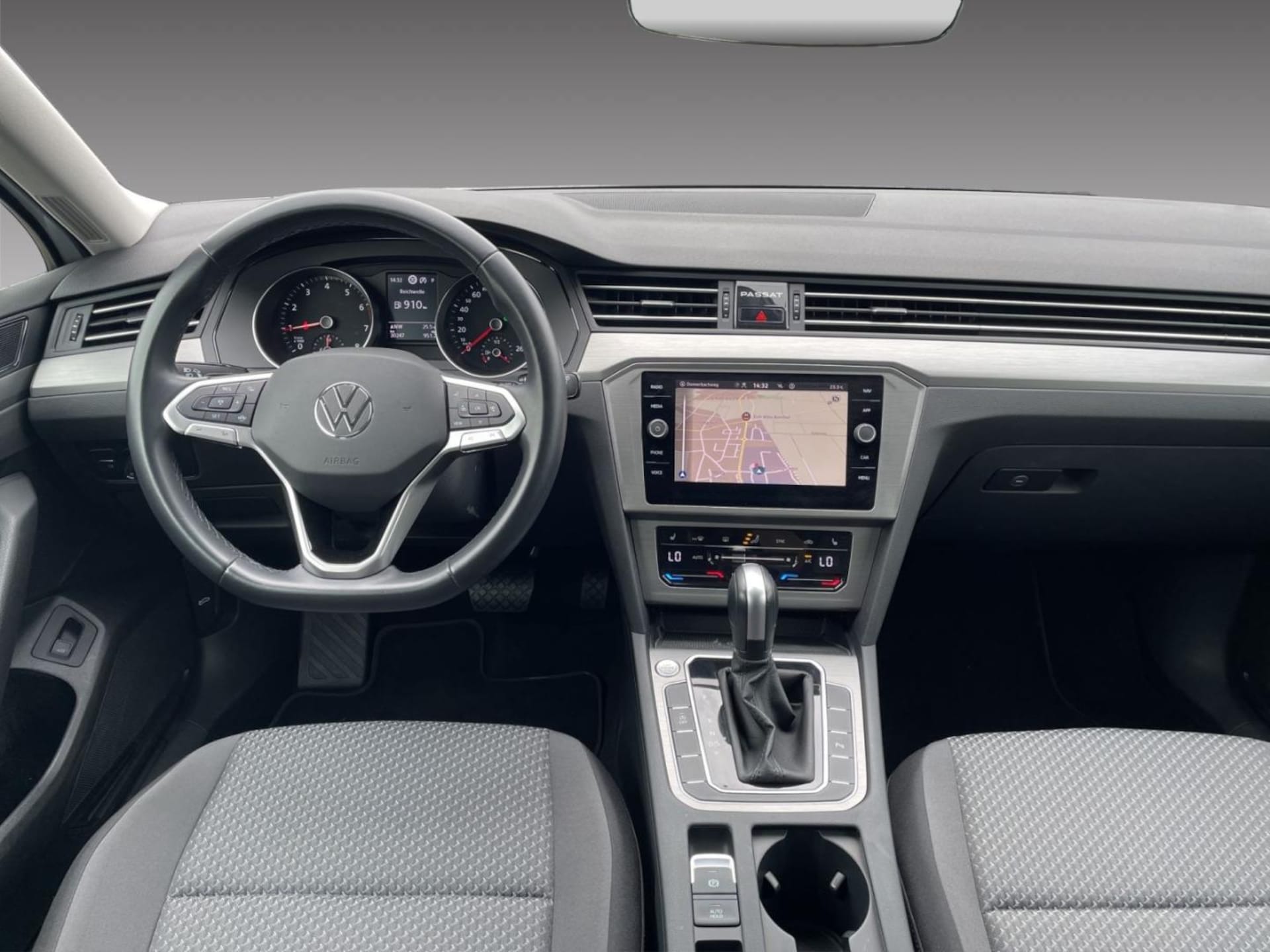 Volkswagen Passat Variant Basis-Modell