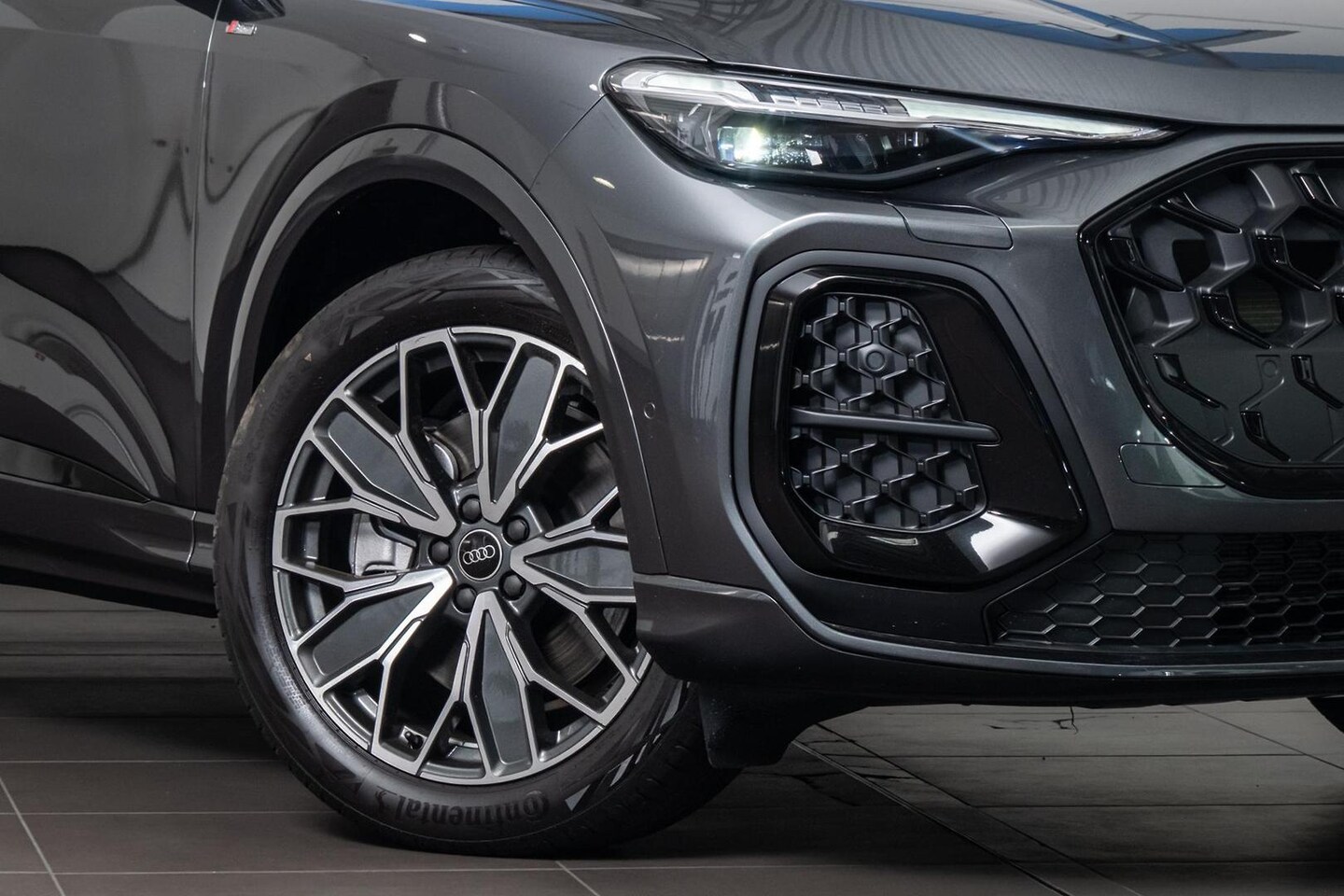 Image about Audi Q5 SUV TDI quattro 150 kW sport