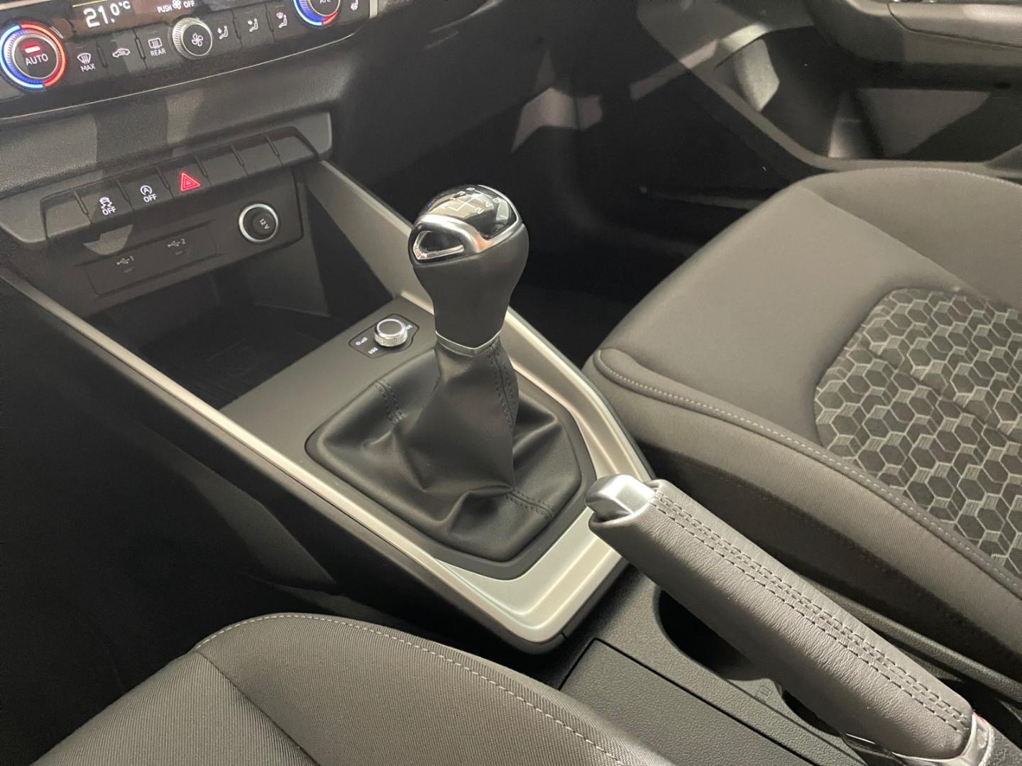 Bild über Audi A1 Sportback advanced 30 TFSI Schaltgetriebe - für weitere Informationen kontaktieren Sie den Audi Partner