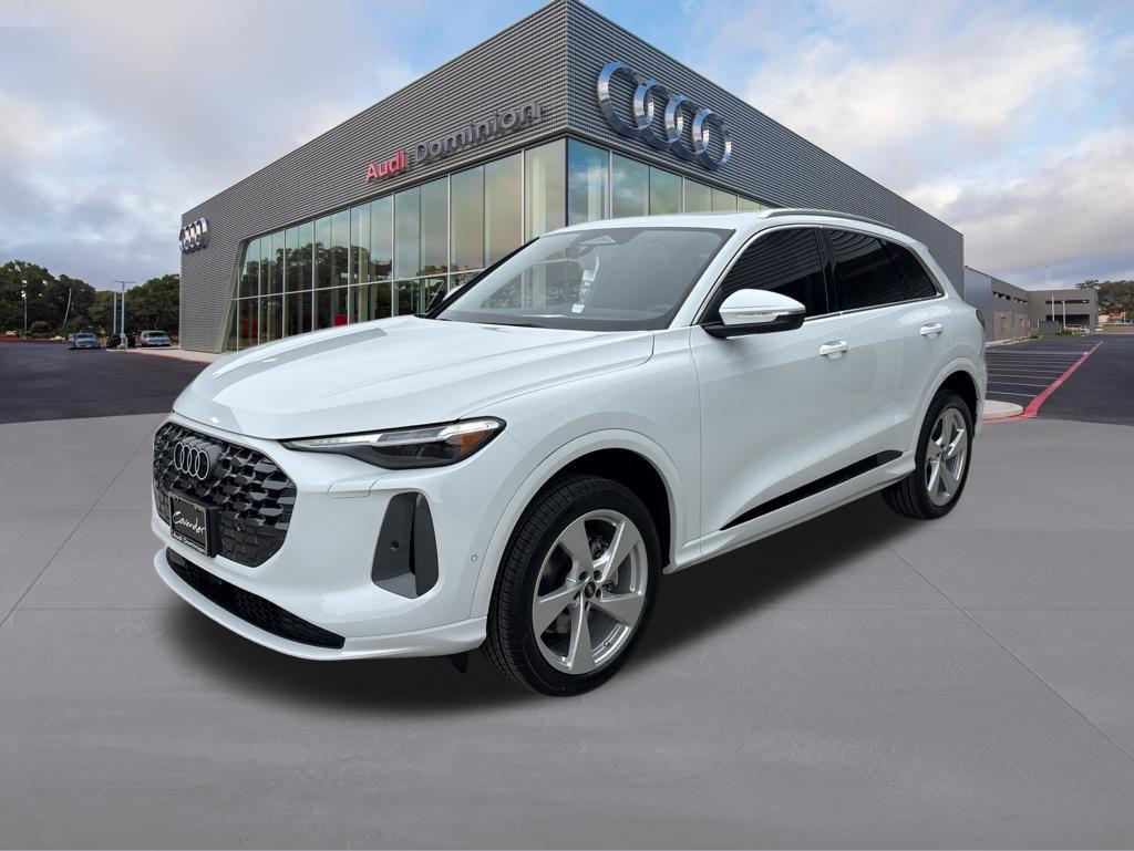 2026 Audi Q5 Premium Plus quattro's photo