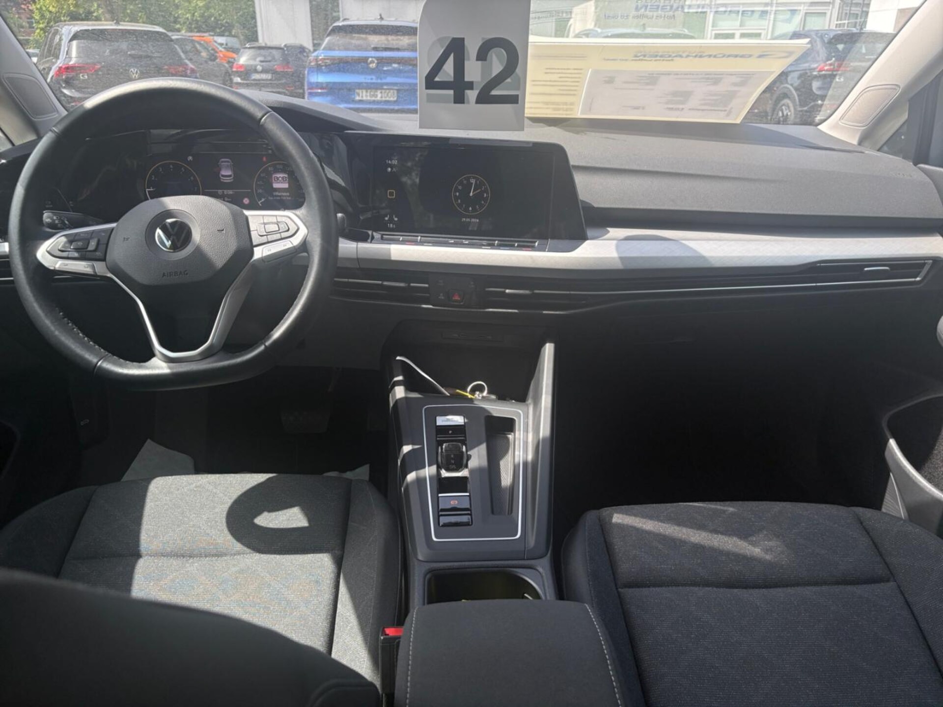 Volkswagen Golf Life