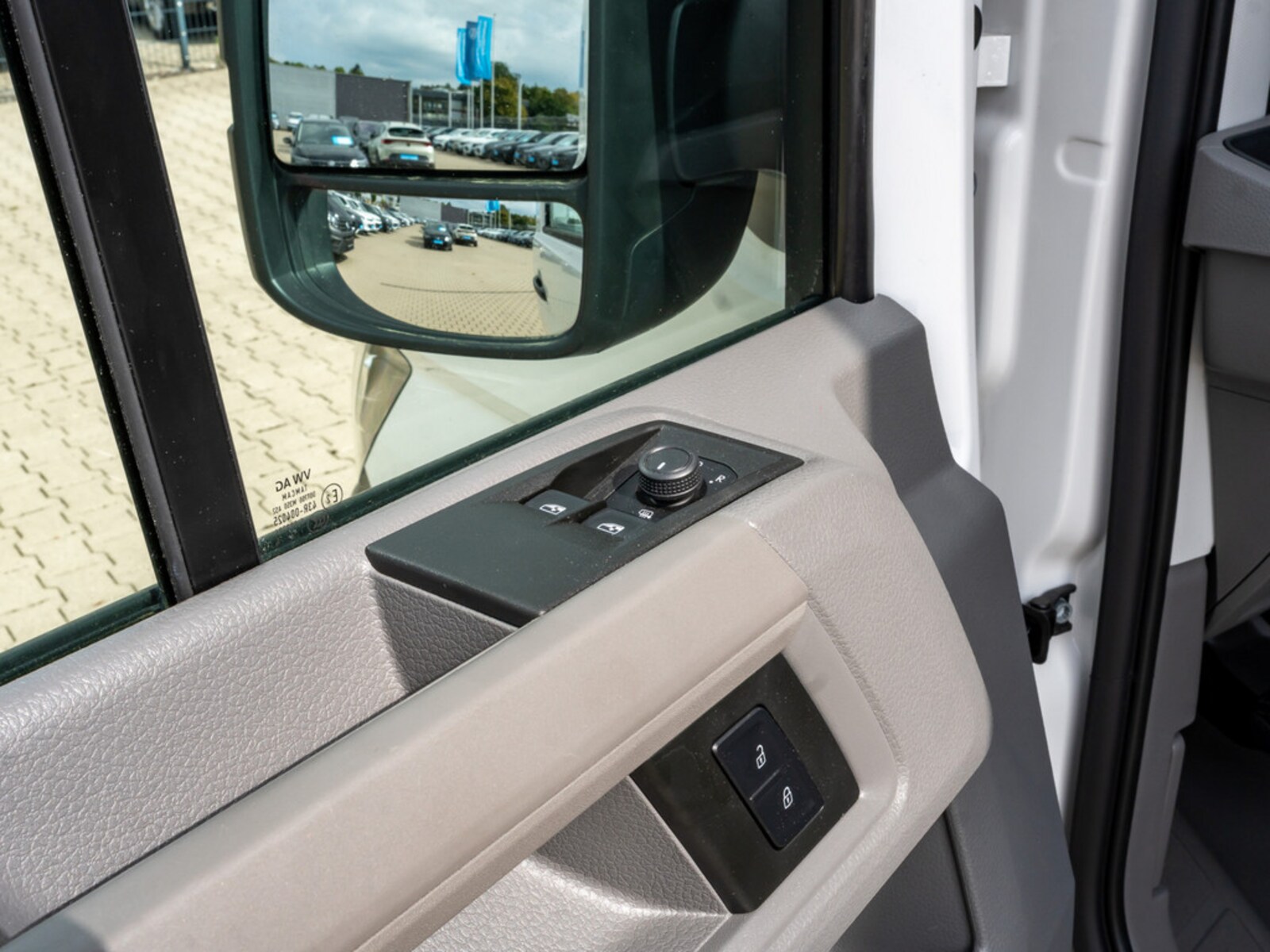 Volkswagen Crafter Kasten langer Radstand – Bild 22