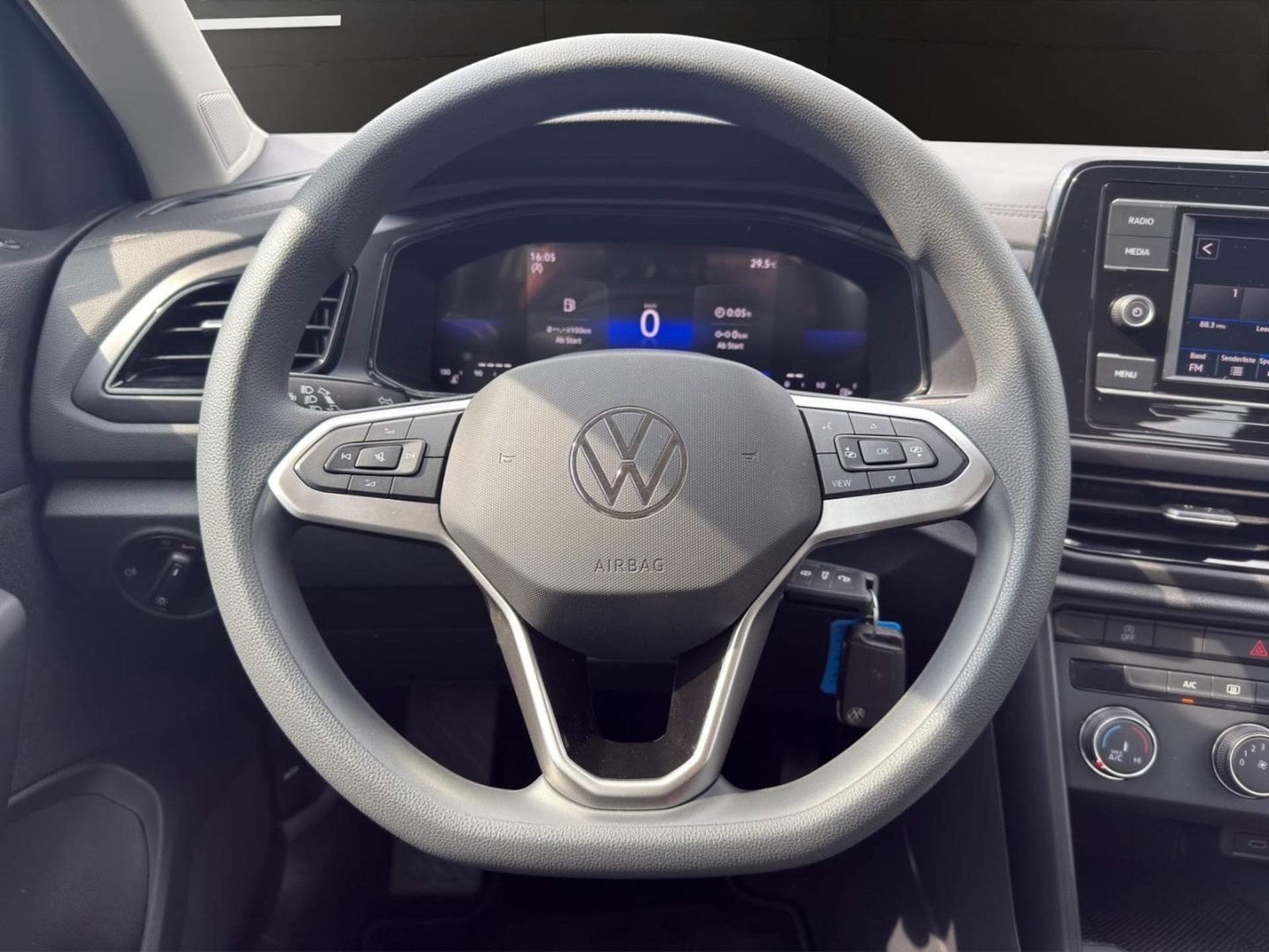 Volkswagen T-Roc Basis-Modell