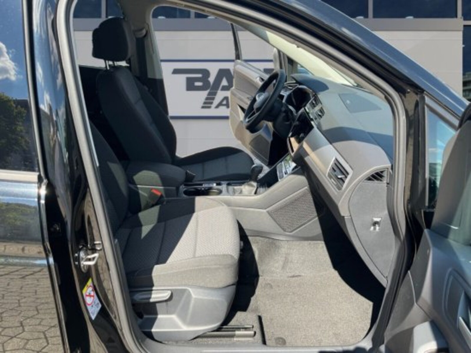 Volkswagen Touran – Bild 6