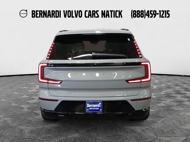 2025 Volvo EX90