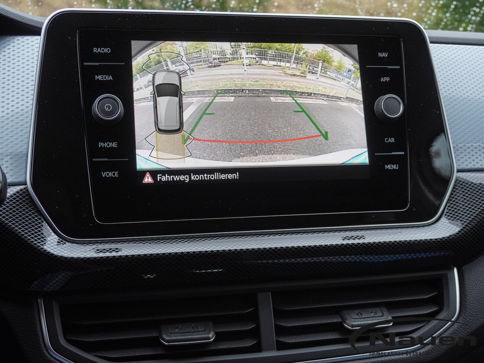 Volkswagen T-Cross – Bild 12