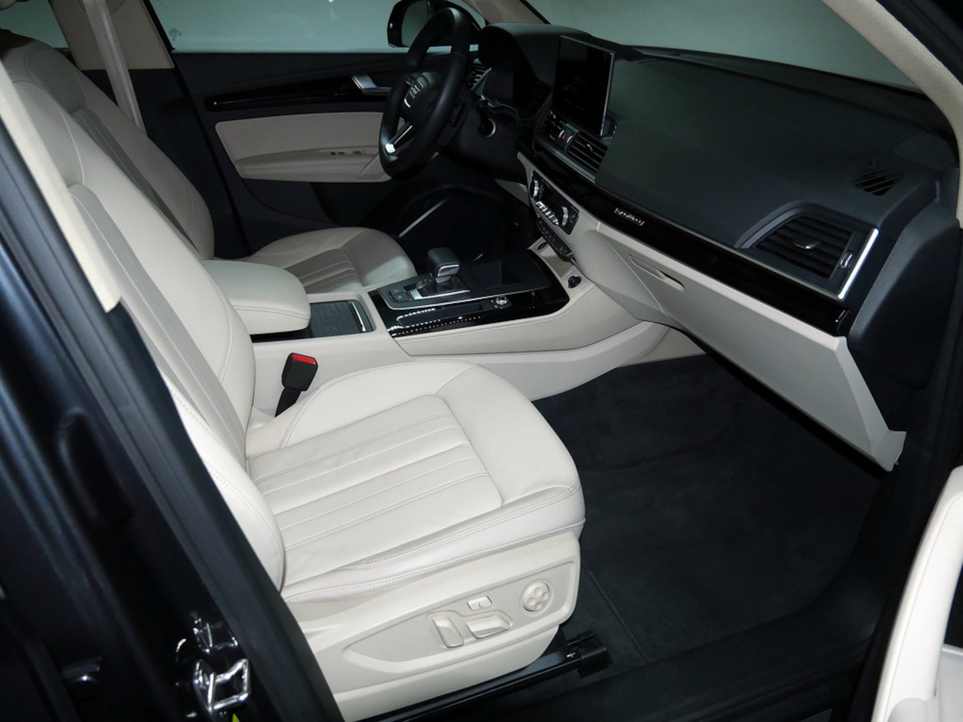 Audi Q5 SUV Advanced