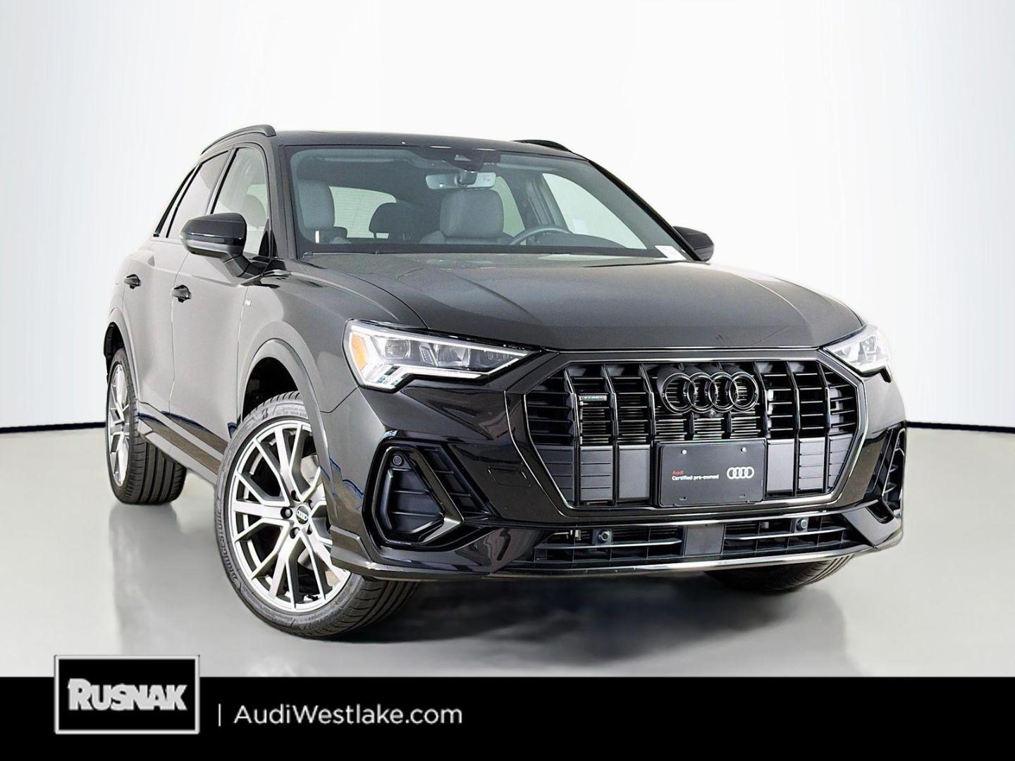 2025 Audi Q3 45 TFSI S Line Premium Plus quattro's photo