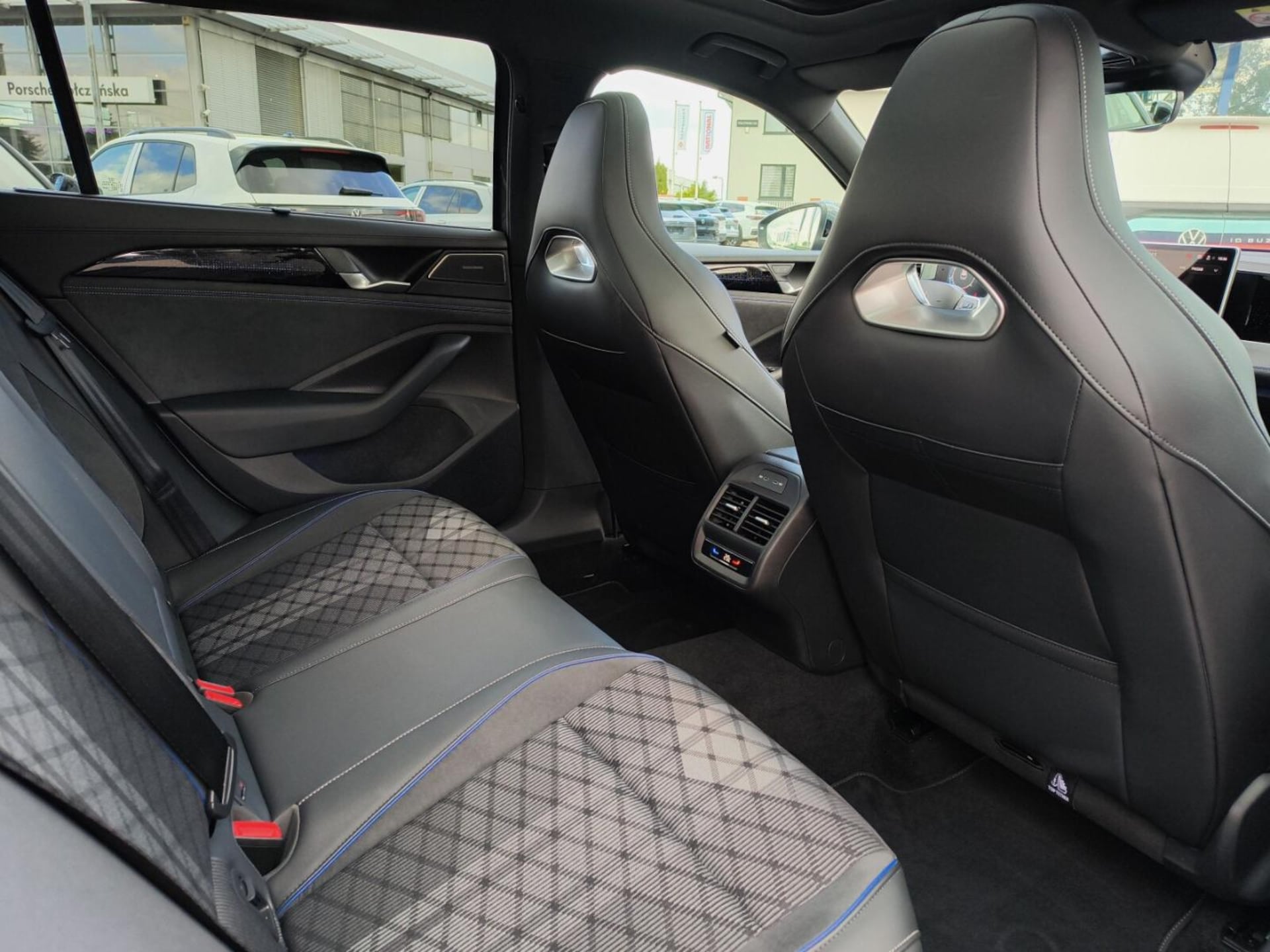 Volkswagen Passat R-Line