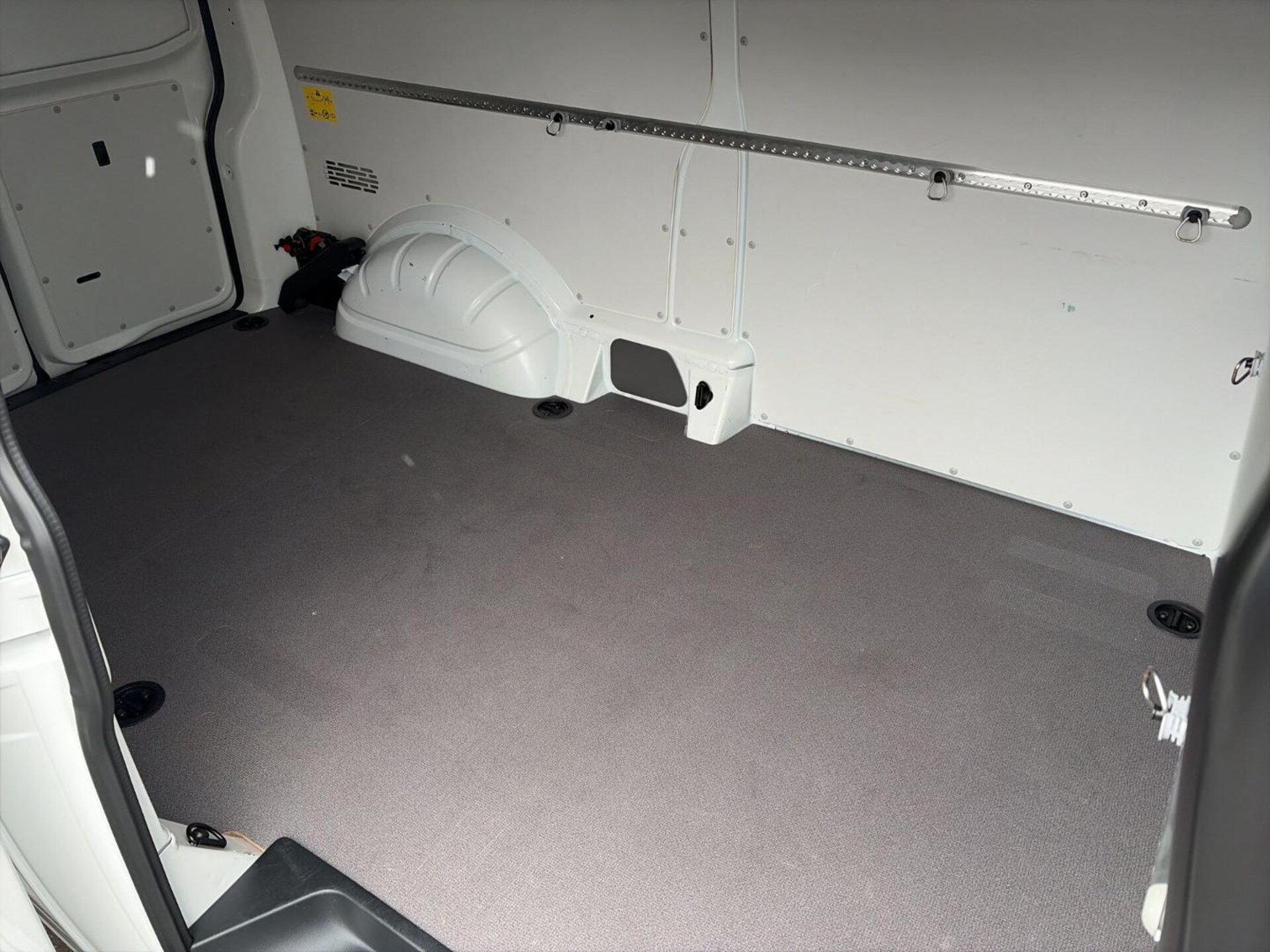 Volkswagen T6.1 Transporter Kasten langer Radstand