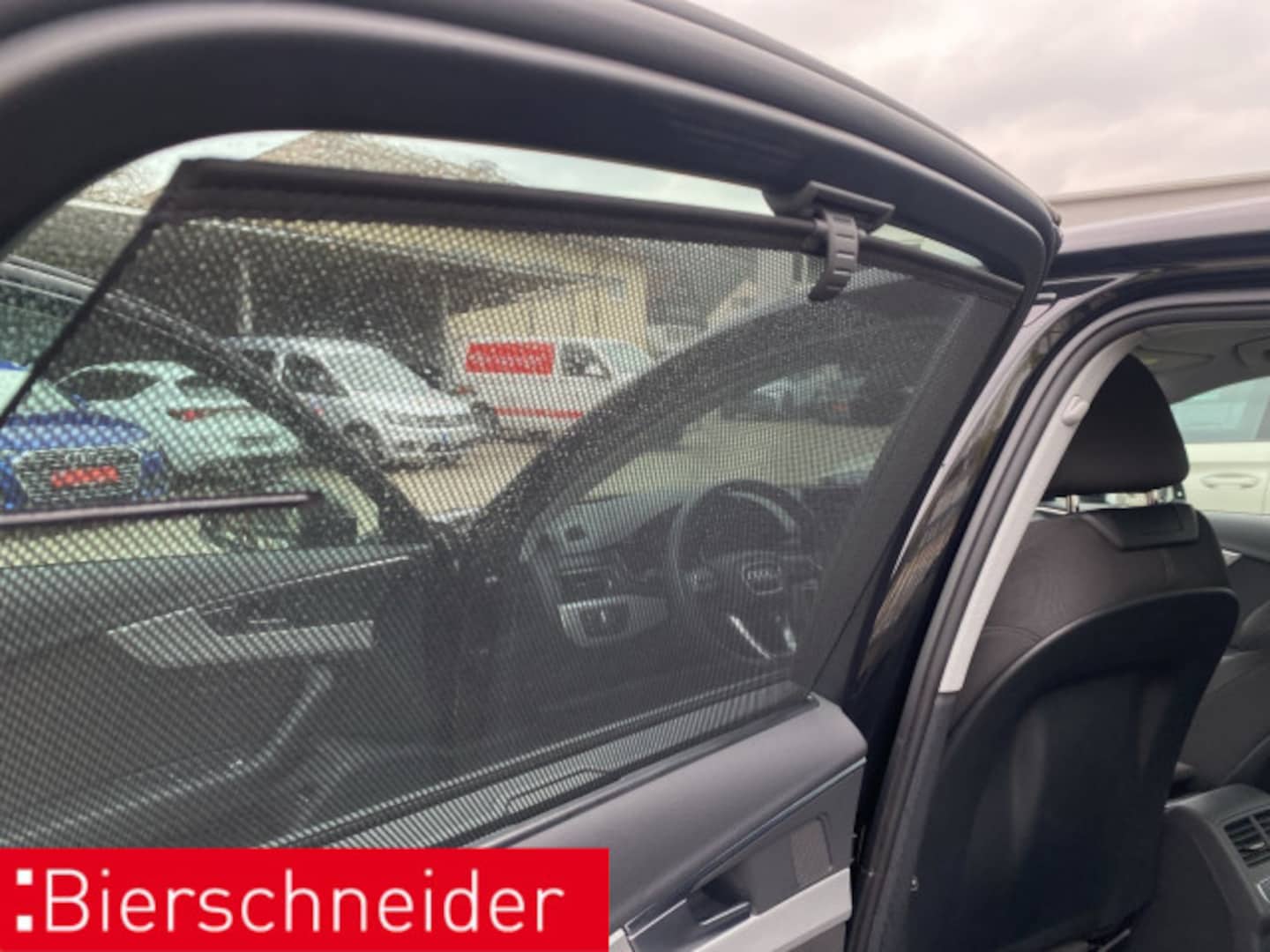 Bild über Audi A4 Limousine S line 35 TFSI S tronic - für weitere Informationen kontaktieren Sie den Audi Partner